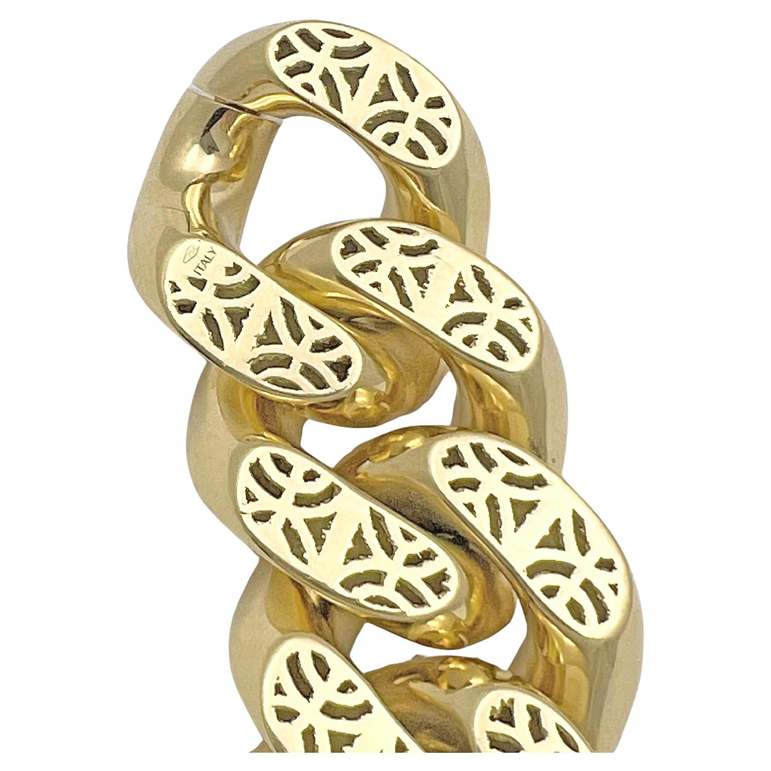 Brilliant Cut 18k Yellow Gold Diamond Curb-Link Bracelet For Sale