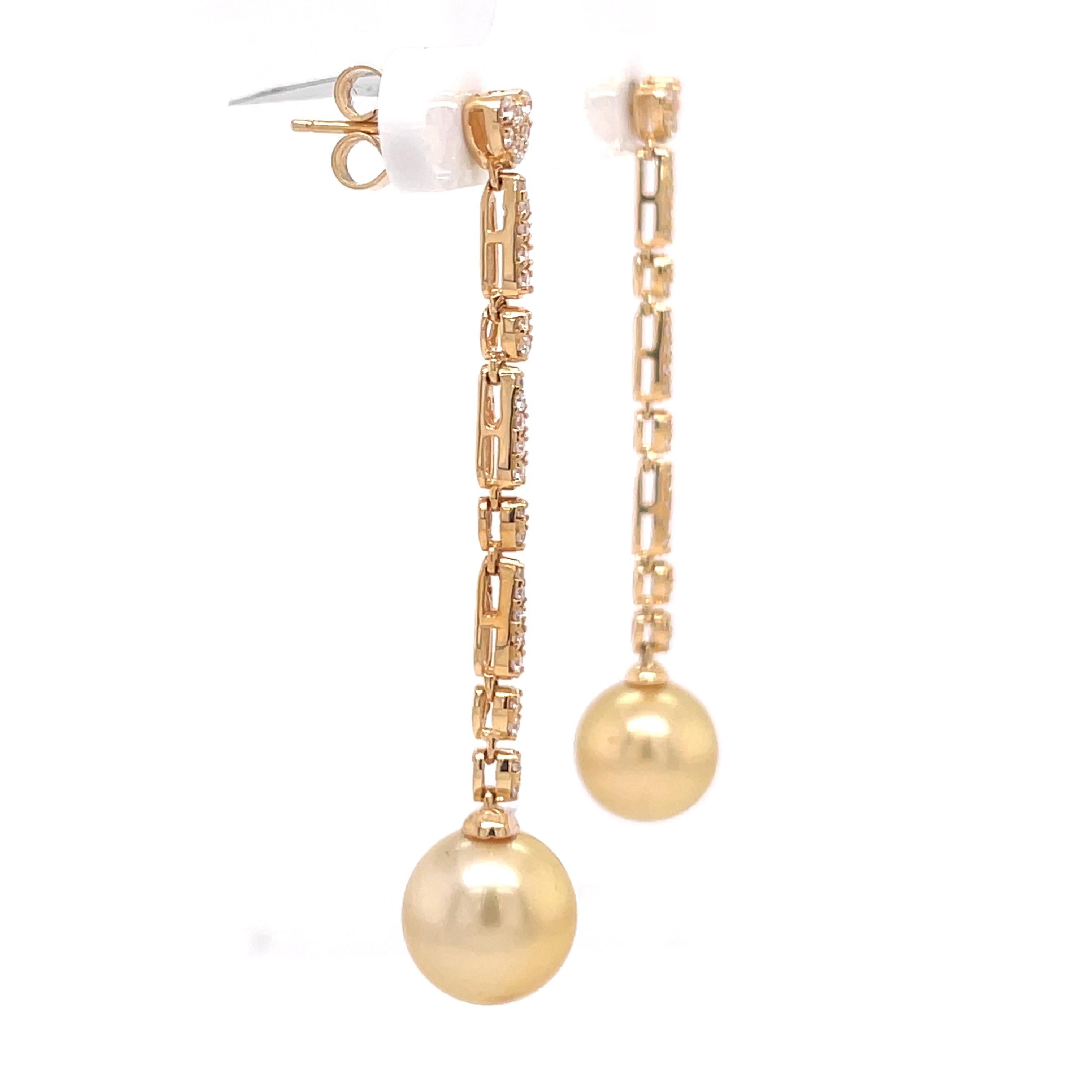 18 Karat Gelbgold Diamant-Ohrringe und goldene Perlen Damen im Angebot