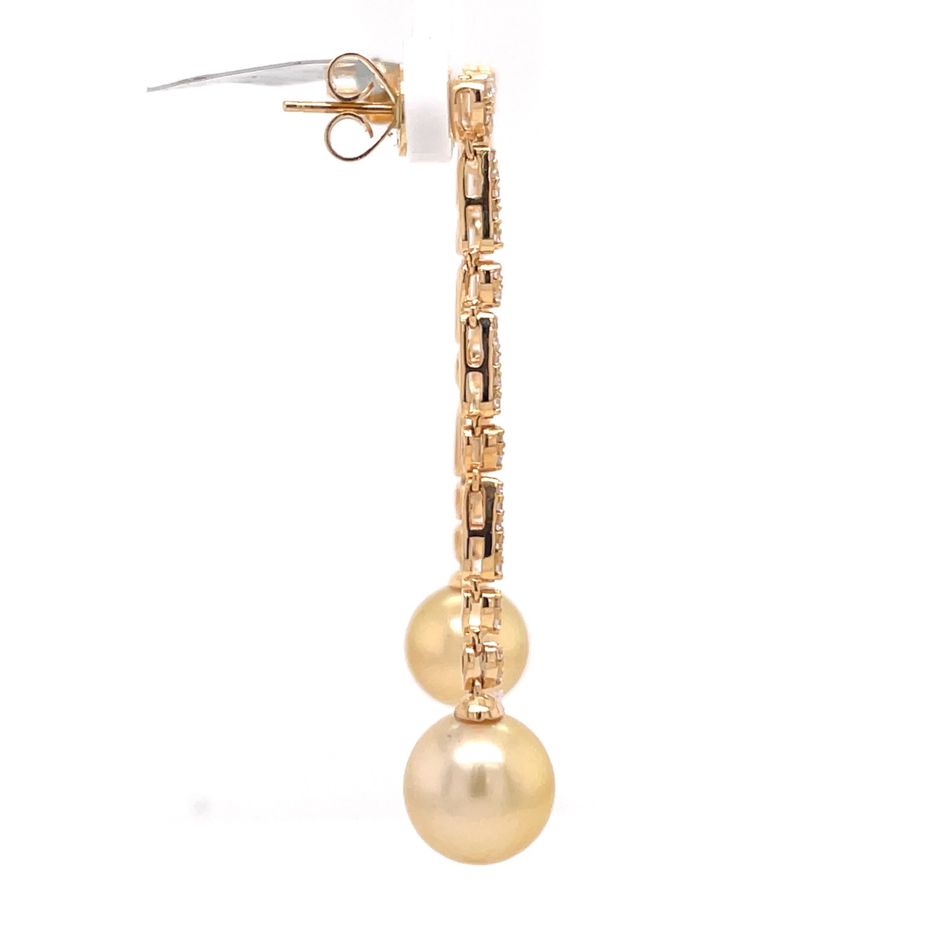 18 Karat Gelbgold Diamant-Ohrringe und goldene Perlen im Angebot 2