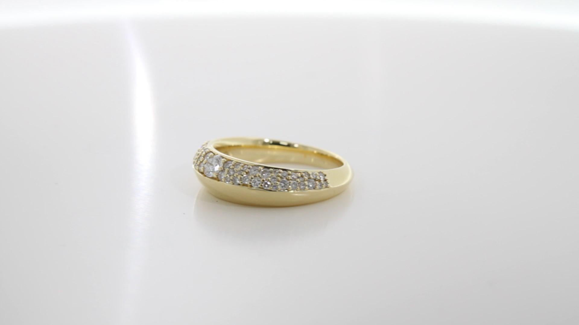 Moderne Or jaune 18K  Bague habillée en diamant en vente