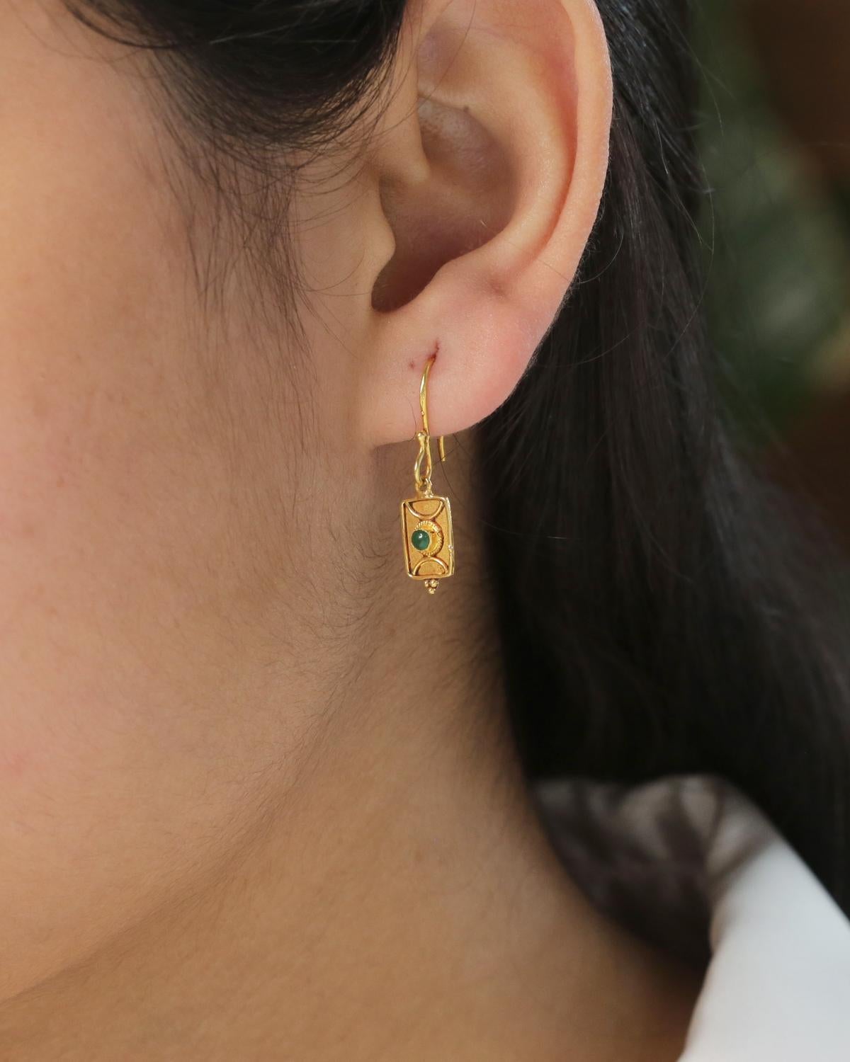 Women's 18K Yellow Gold Diamond Earring
