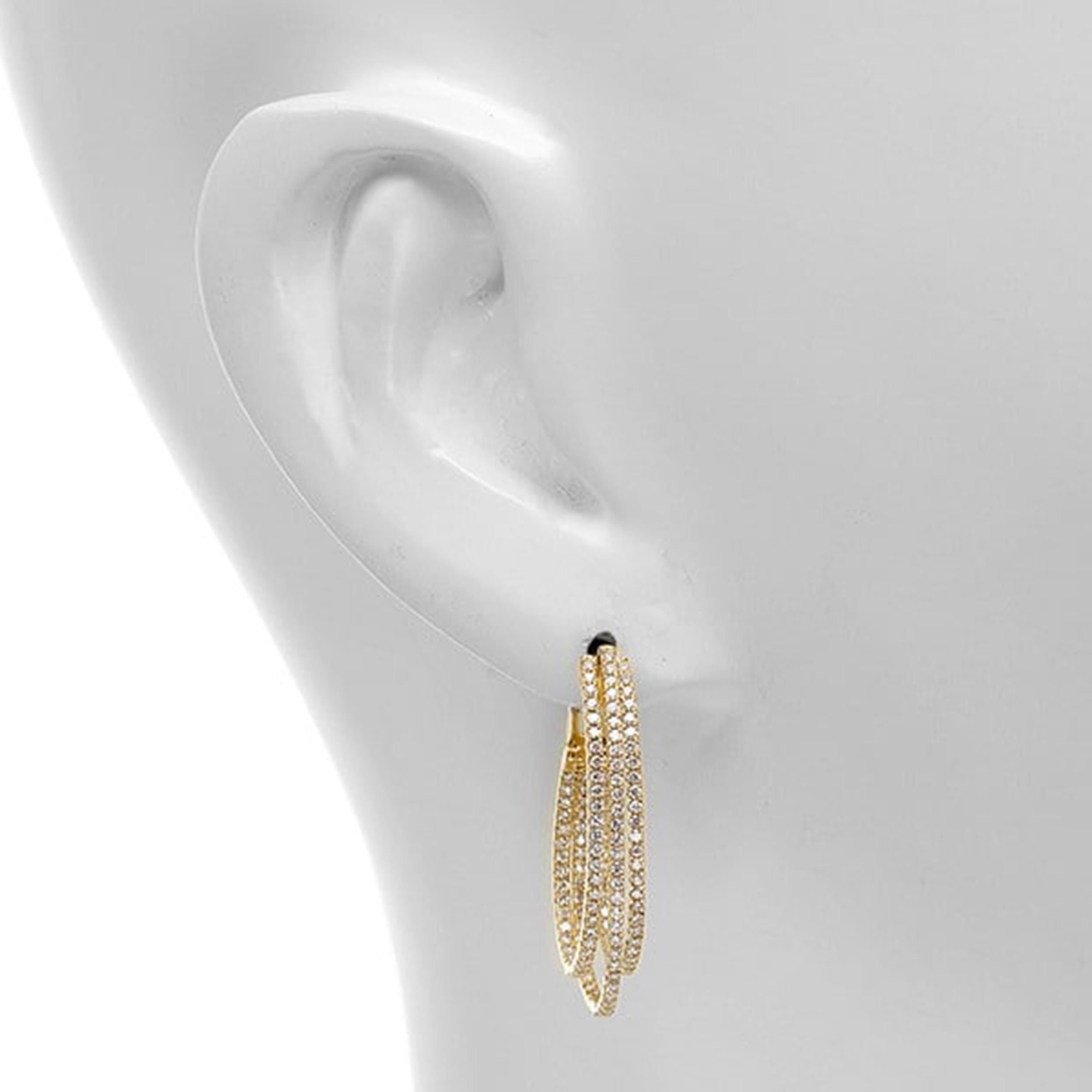 Taille ronde Boucles d'oreilles en or jaune 18K avec diamants  Environ 0,53 carat x 2  28.1mm x 4.9mm en vente
