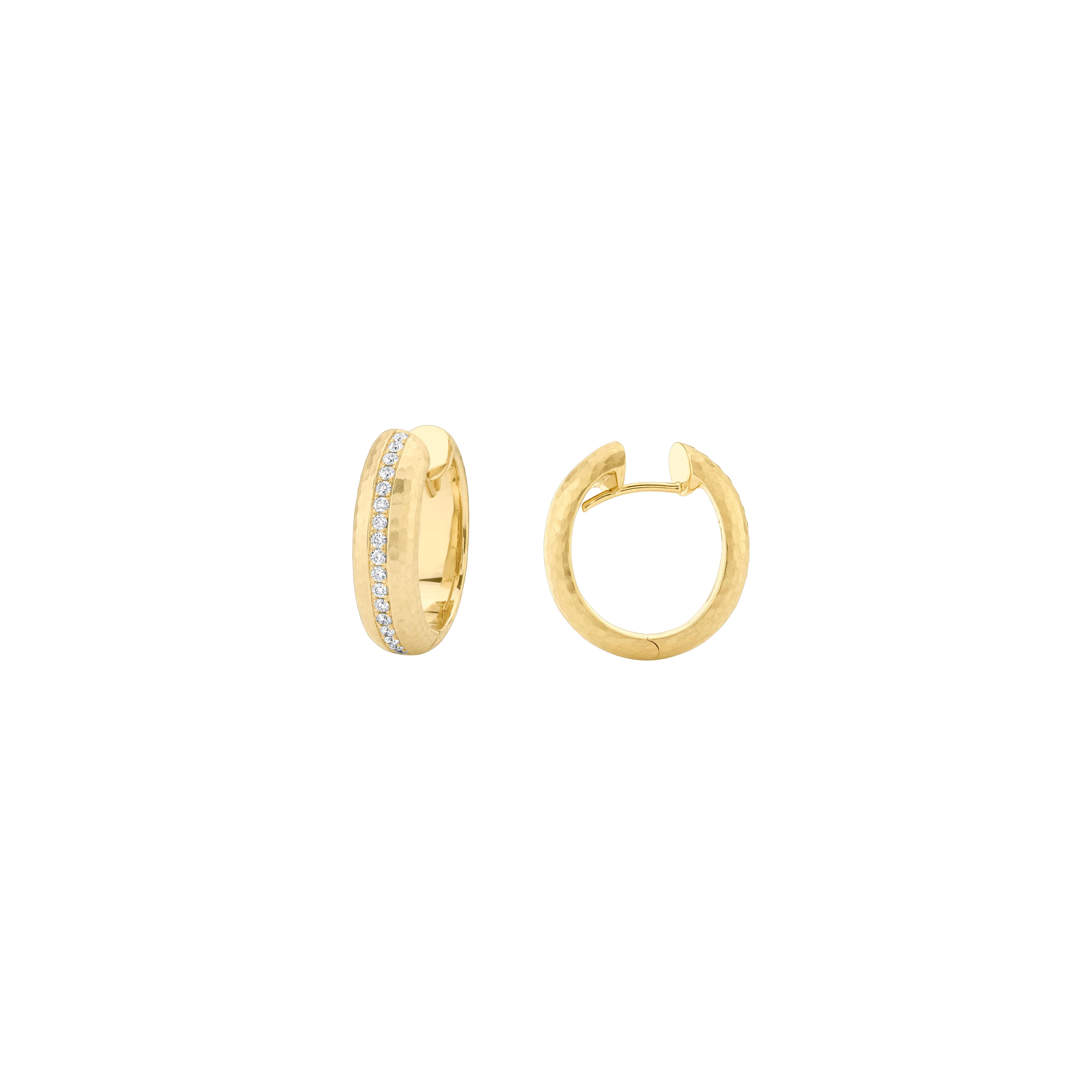 Style #: XH15H.
SYLVIA KONTENTE  18K Yellow gold diamond hoop earrings with hammered finish.
Precision-cut, round brilliant diamonds.
Diamond total weight: 0.31ct tw.
Diamond color/clarity: DEF/VVS VS.
Hammered finish.
High-end construction.
Size: