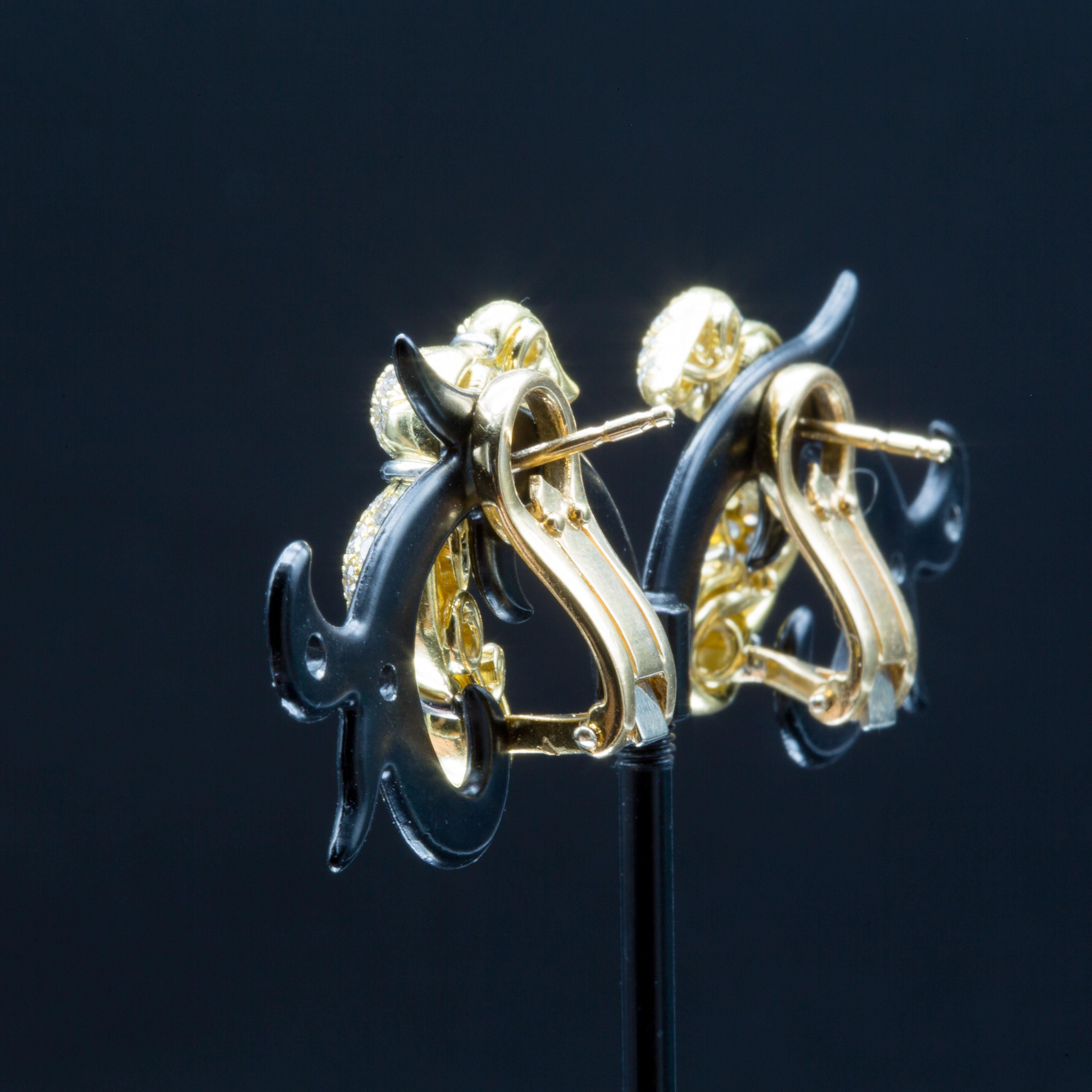 Women's or Men's 18k Yellow Gold Diamond Earrings For Sale