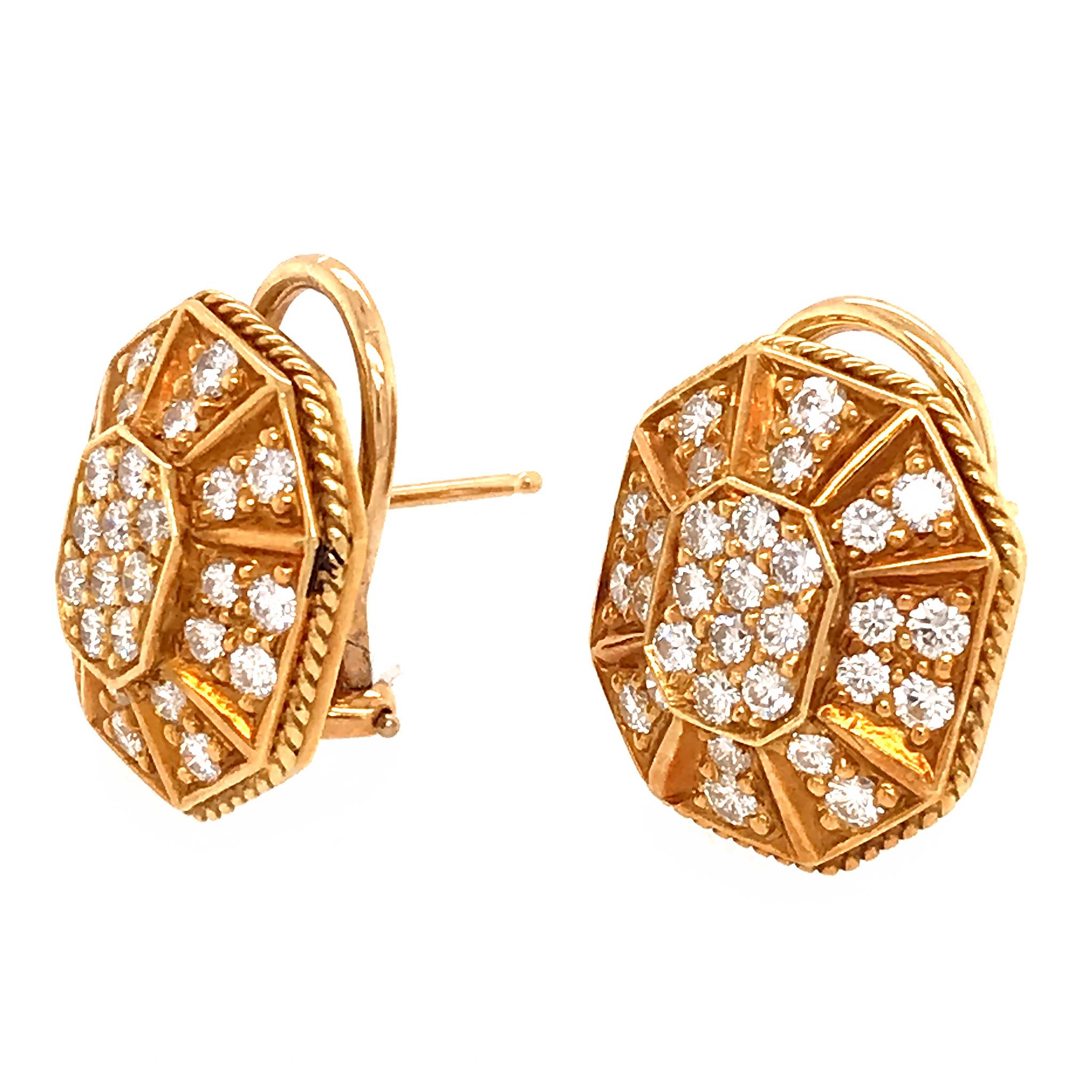 Women's 18 Karat Yellow Gold Diamond Earrings