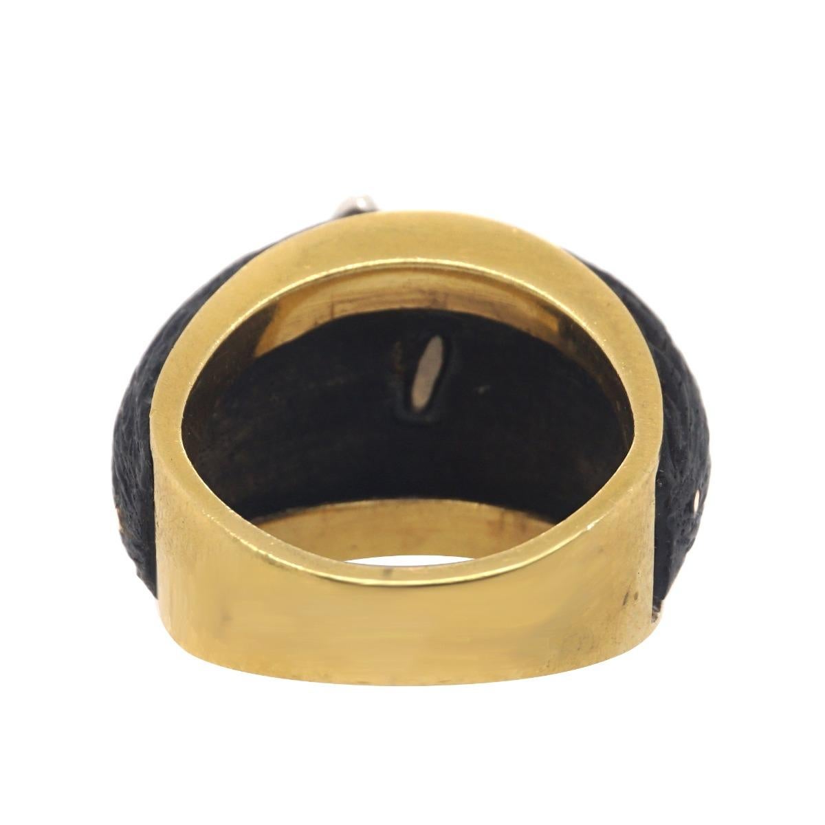 Modern 18 Karat Yellow Gold Diamond Ebony Estate Ring For Sale