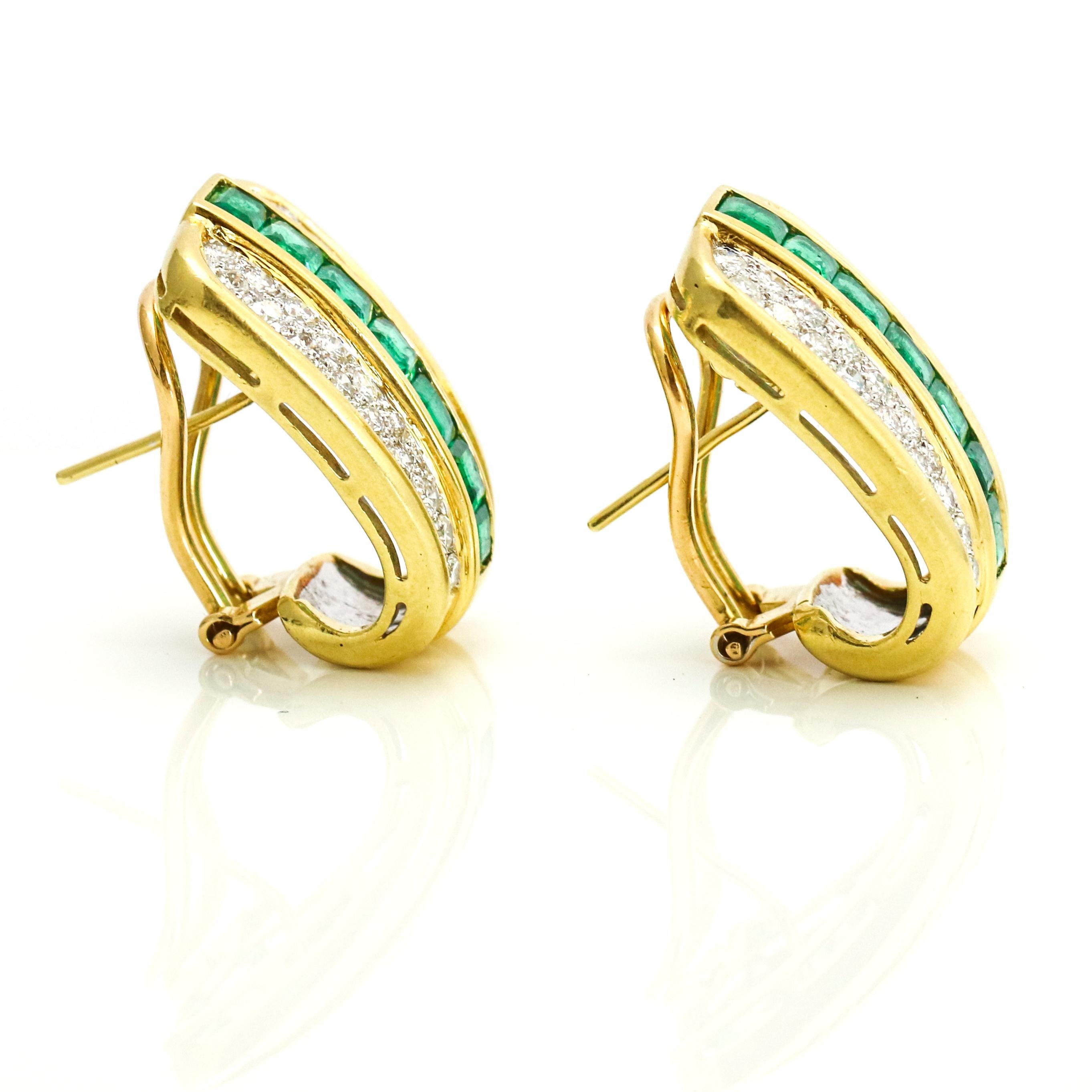 18 Karat Yellow Gold Diamond Emerald Retro Shield Earrings For Sale 1