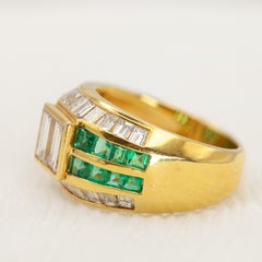 18K Yellow Gold Diamond Emerald Ring