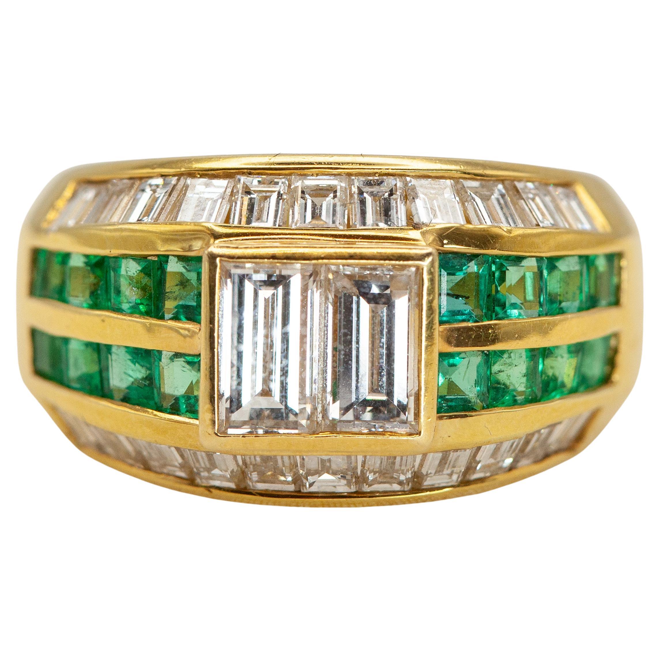 18K Gelbgold Diamant Smaragd Ring im Angebot