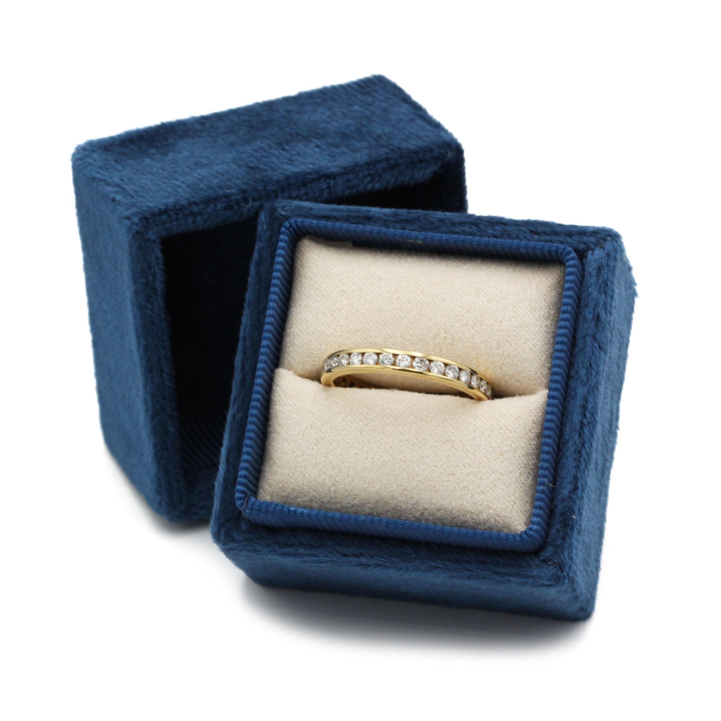 Taille brillant Alliance éternelle en or jaune 18K - 31 diamants (0.60 ct) en vente