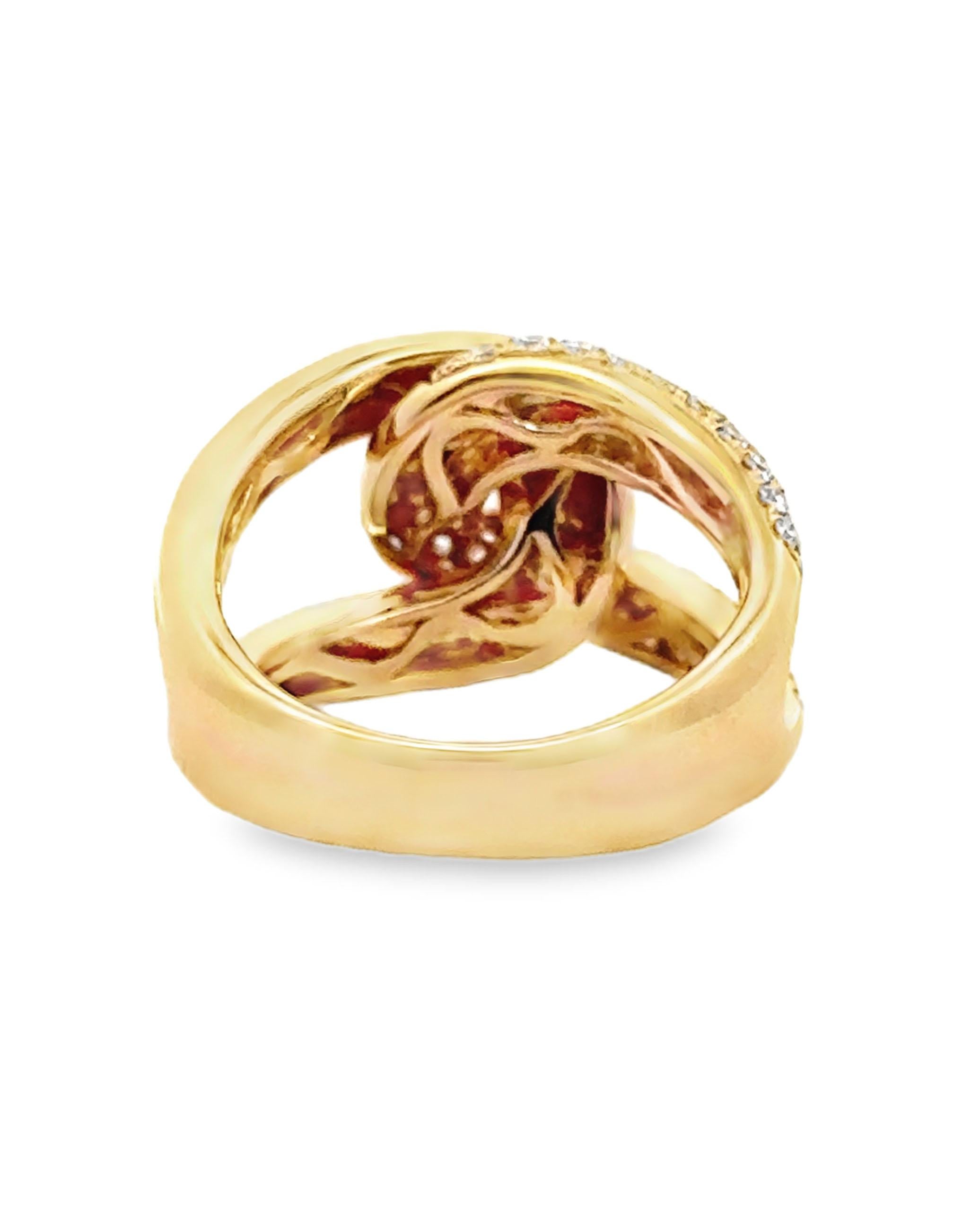 18K Yellow Gold Diamond Fashion Ring In New Condition For Sale In Old Tappan, NJ