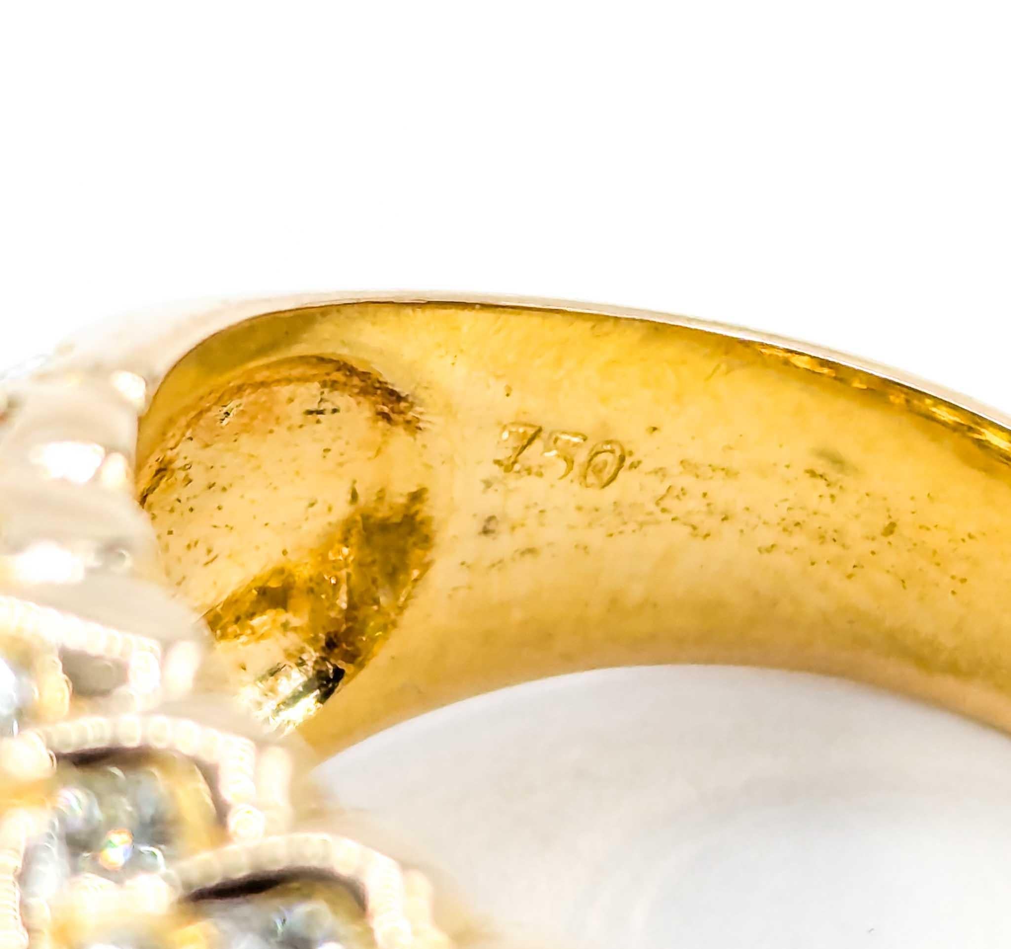 Anello moda con diamante in oro giallo 18 carati in vendita 1