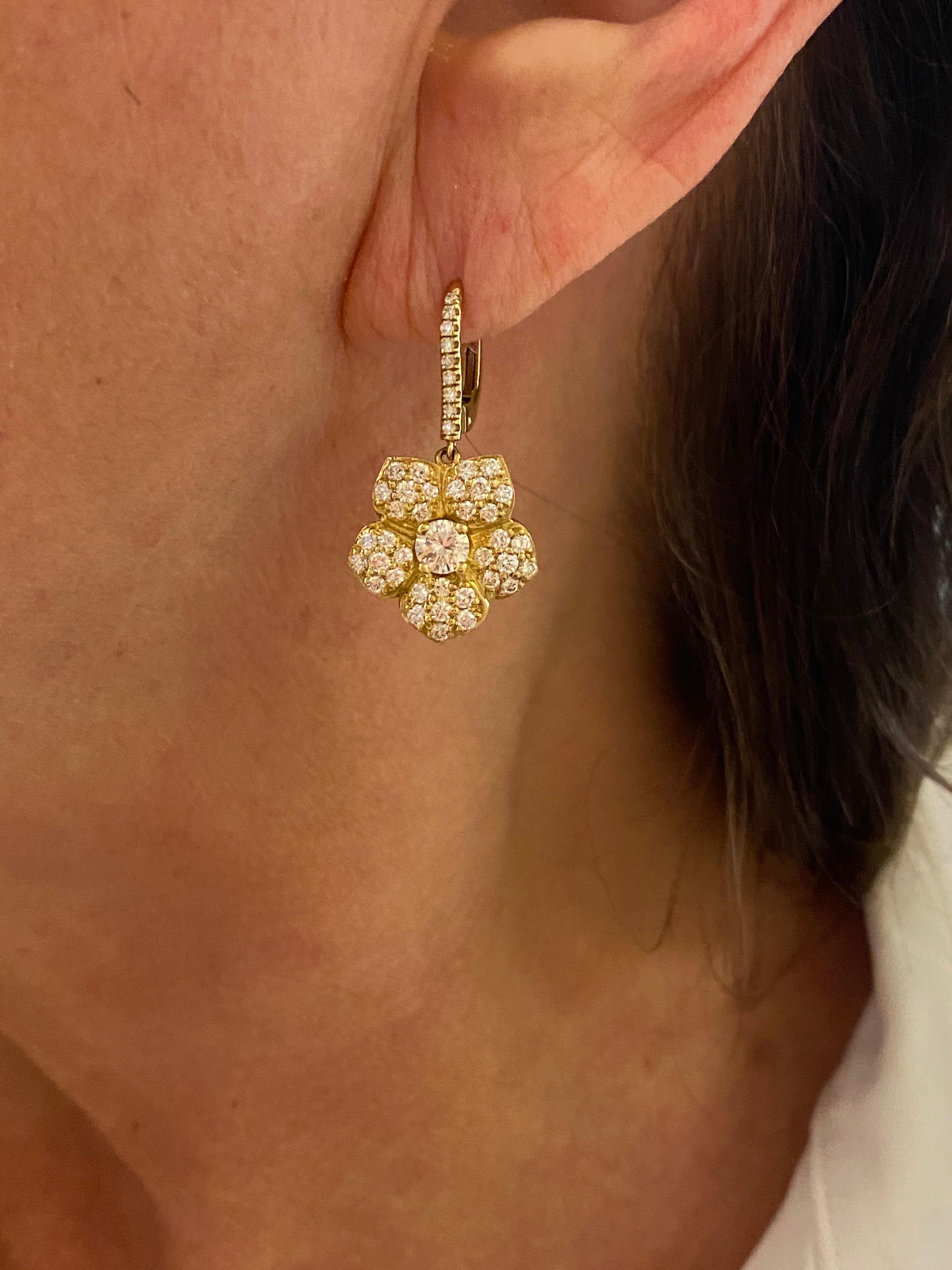 Round Cut 18 Karat Yellow Gold Diamond Flower Drop Earrings