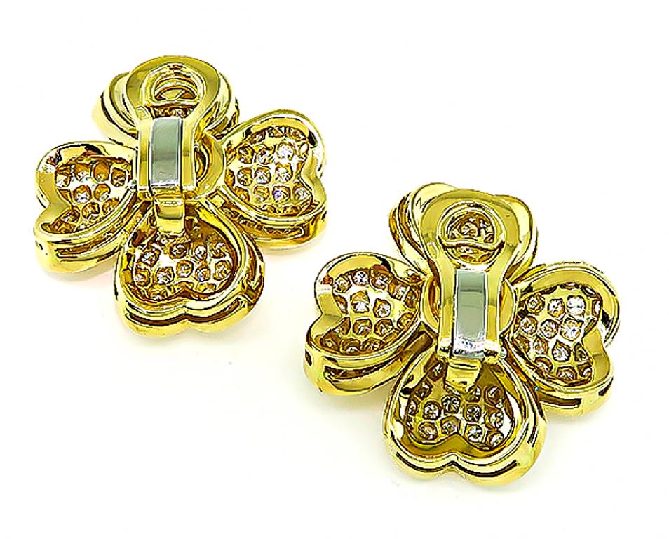 Round Cut 18 Karat Yellow Gold Diamond Flower Earrings
