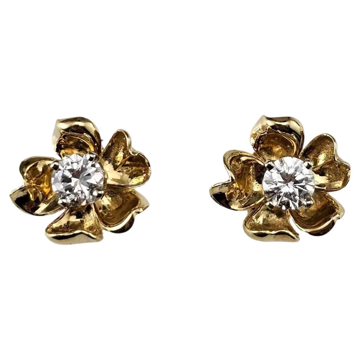 Orecchini con fiore di diamante in oro giallo 18K #23968