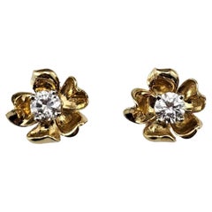 Pendientes de oro amarillo de 18 quilates con diamantes en forma de flor #23968