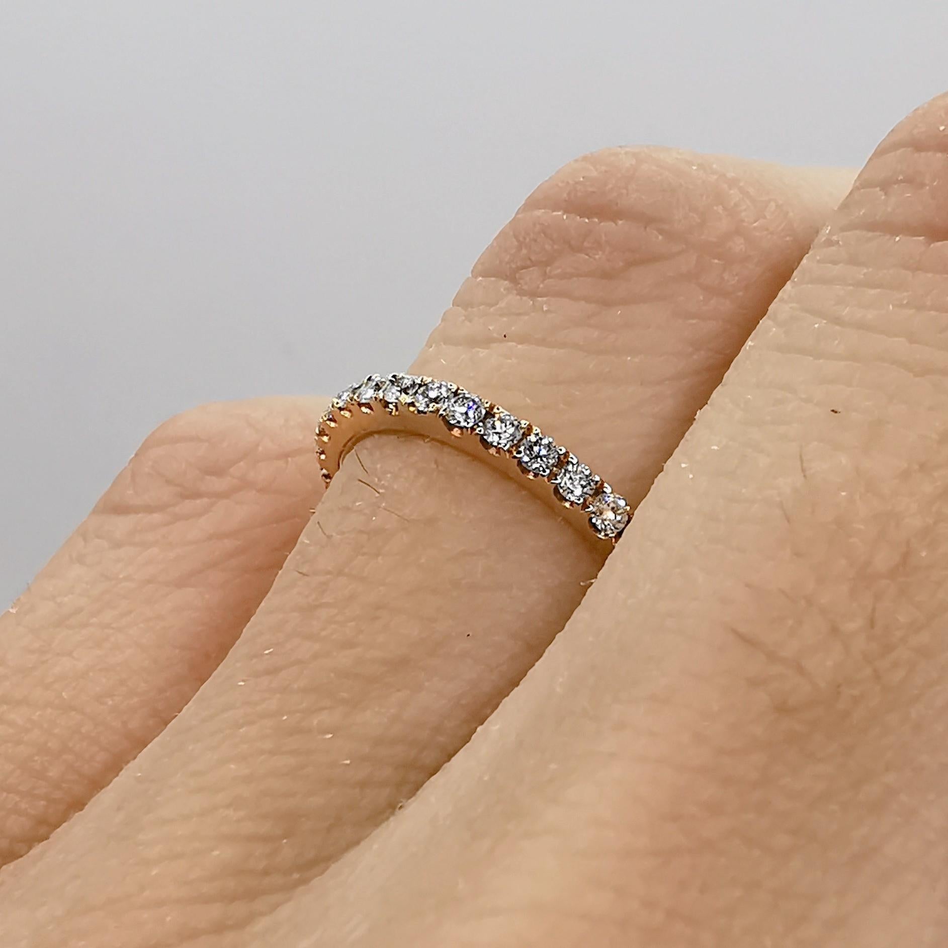 Im Angebot: 18 Karat Gelbgold Diamant Halb-Eternity-Ring, Ehering, Stapelbar () 6