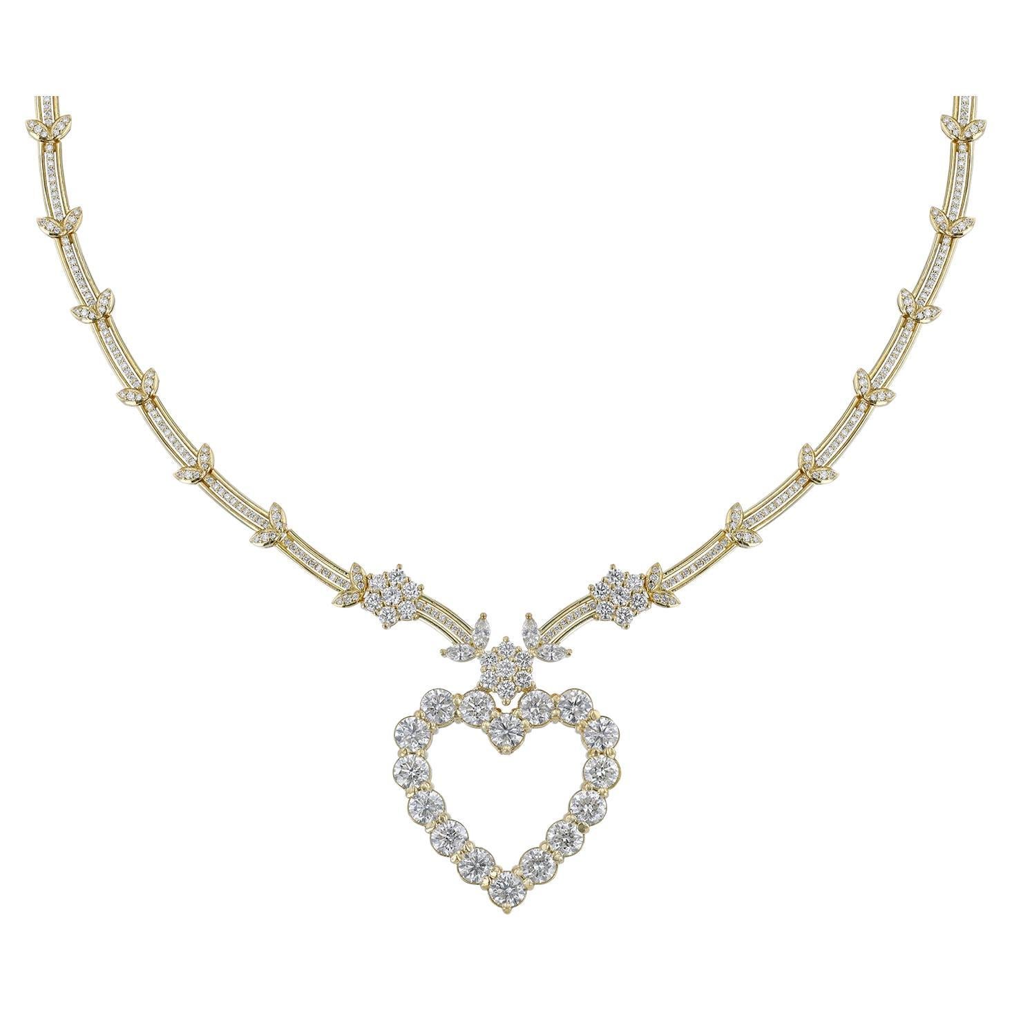 18K Yellow Gold Diamond Heart Collar Necklace