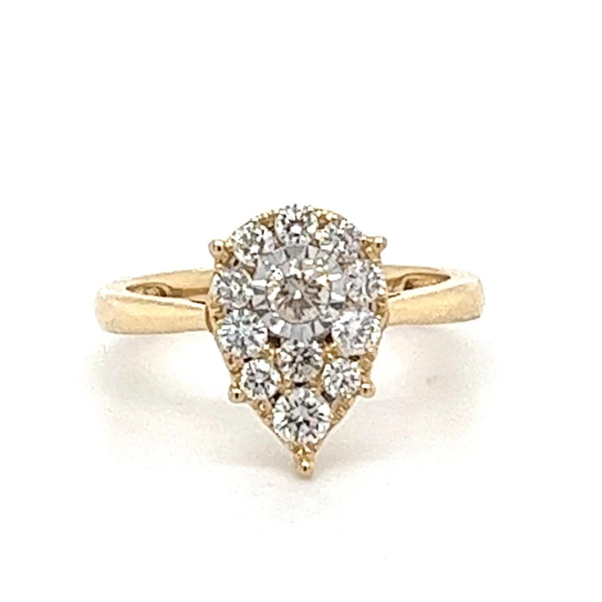 18K Yellow Gold Diamond Heart Lover's Ring In New Condition For Sale In Hong Kong, HK