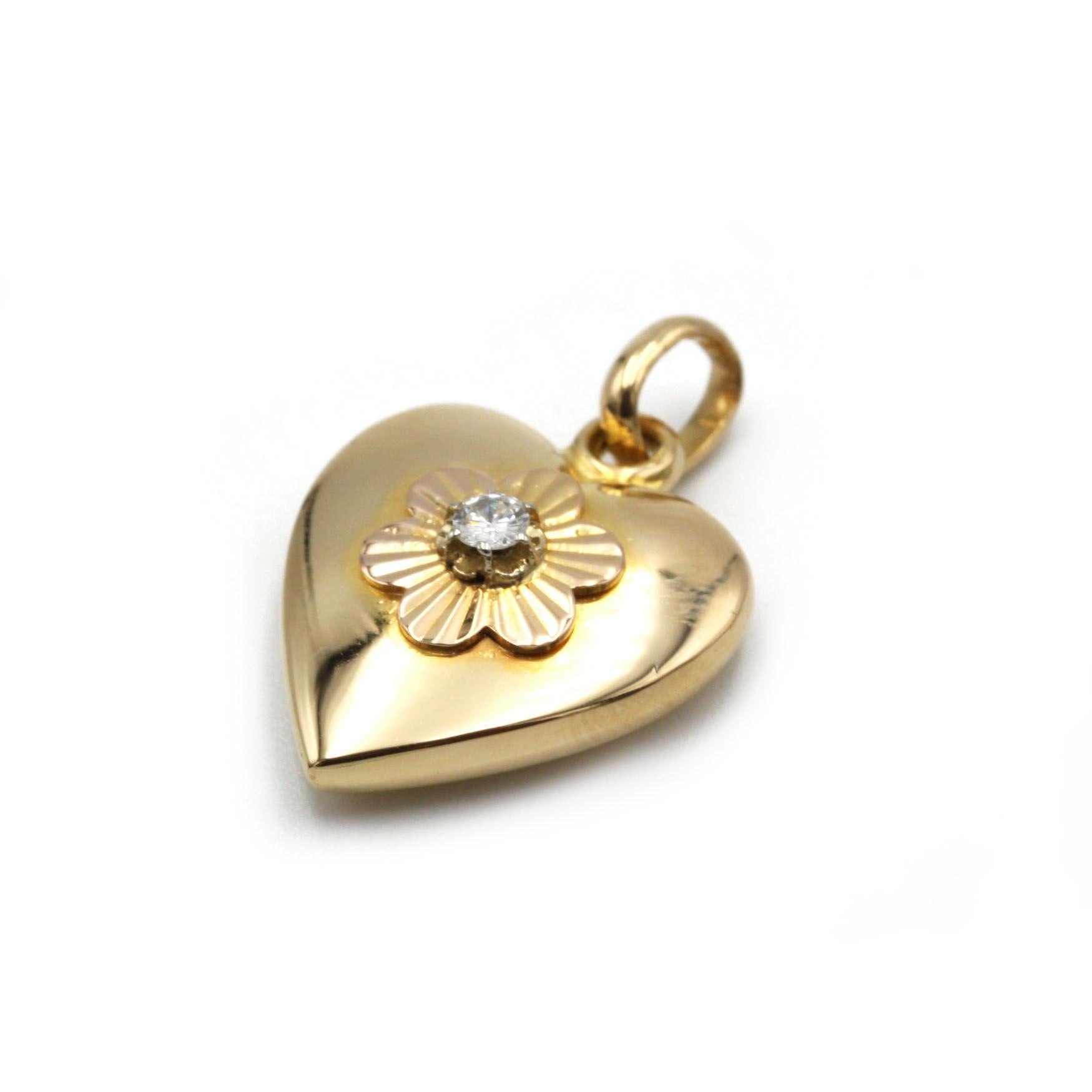 Rétro Pendentif coeur en or jaune 18K avec diamant en vente
