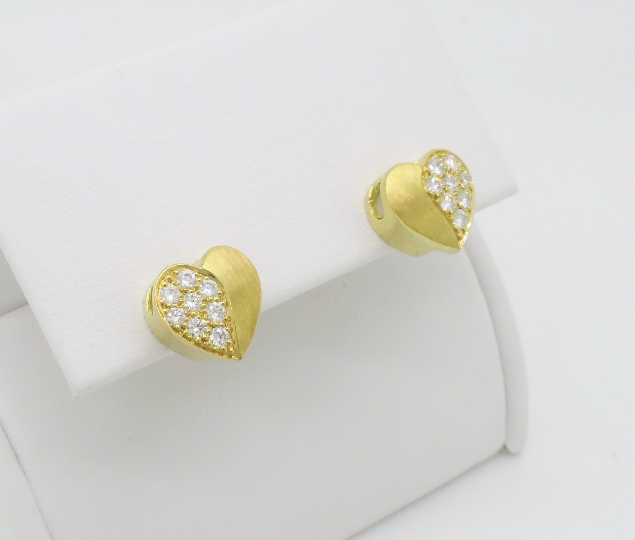 Women's or Men's 18k Yellow Gold Diamond Heart Stud Earrings For Sale