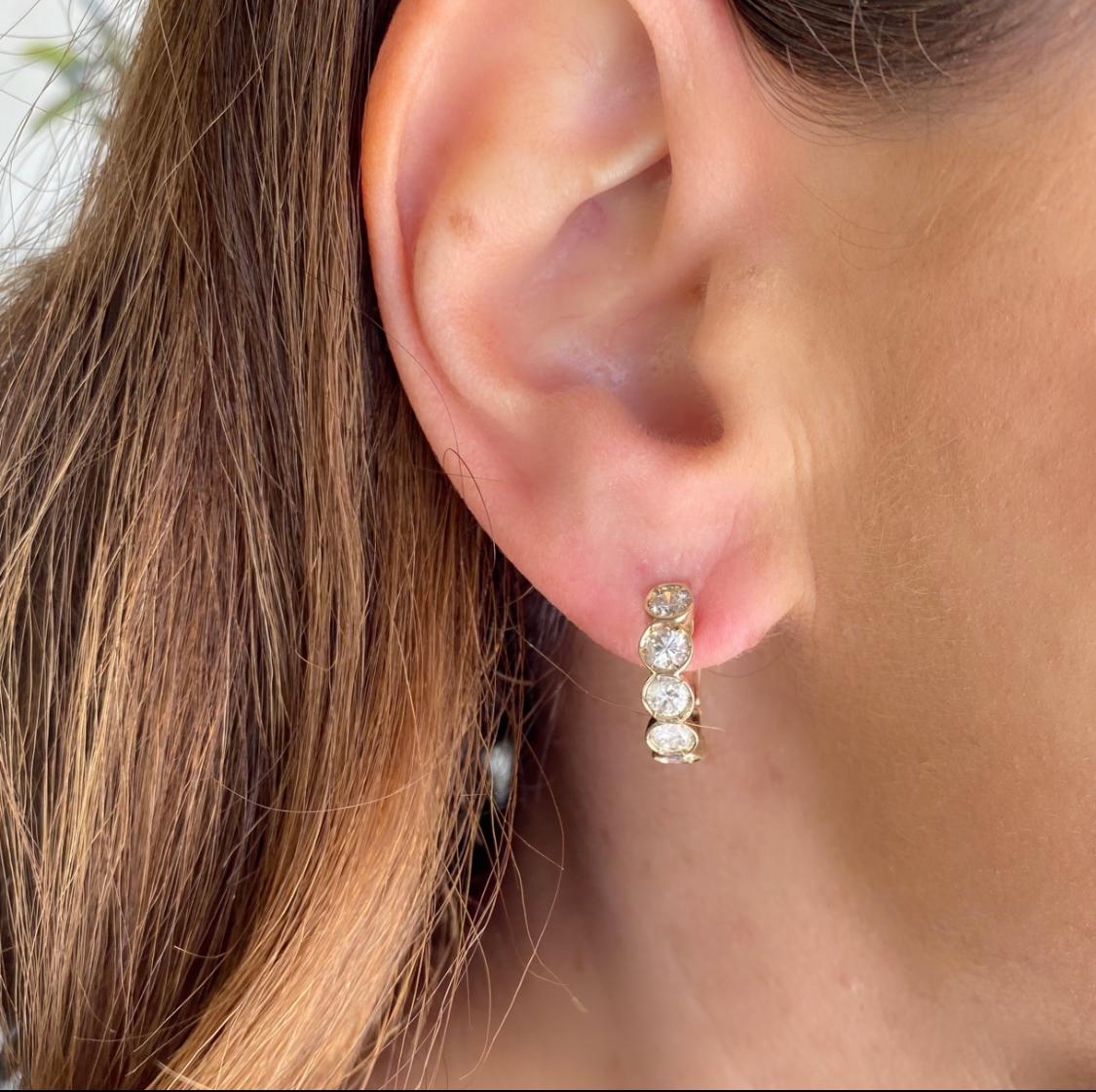 18 Karat Gelbgold Diamant-Ohrringe mit Diamanten 2