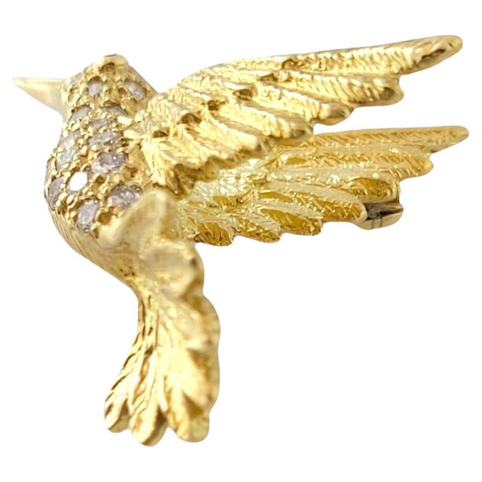 18K Yellow Gold Diamond Hummingbird Pin #15020 For Sale