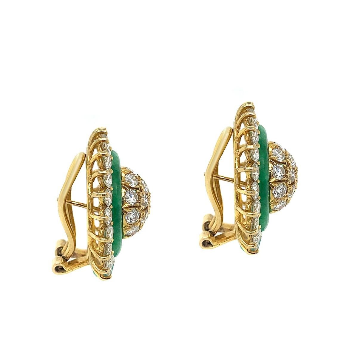 18 Karat Yellow Gold Diamond Jade Clip-On Earrings In Excellent Condition In New York, NY