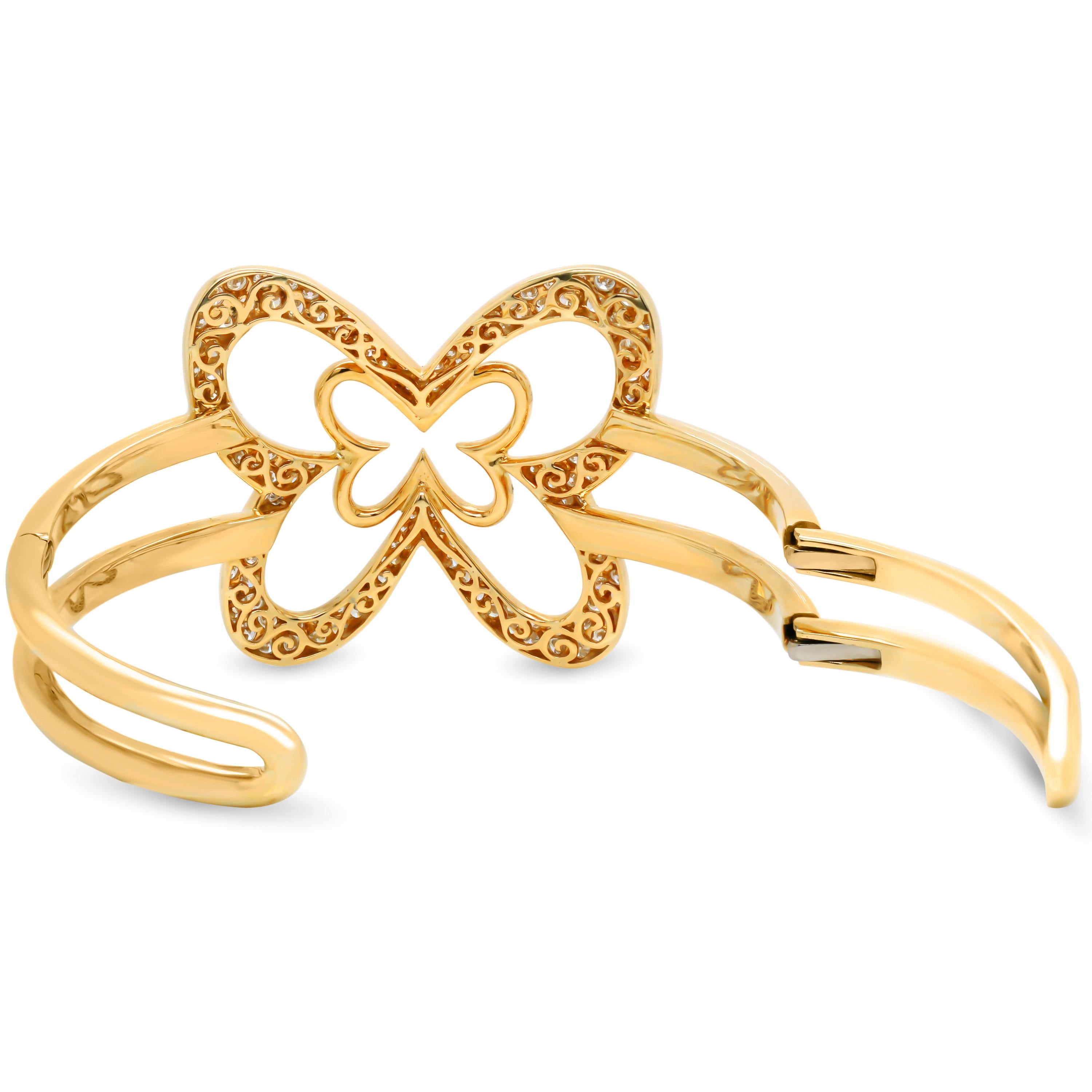 Round Cut 18 Karat Yellow Gold Diamond Large Butterfly Cuff Bangle Bracelet