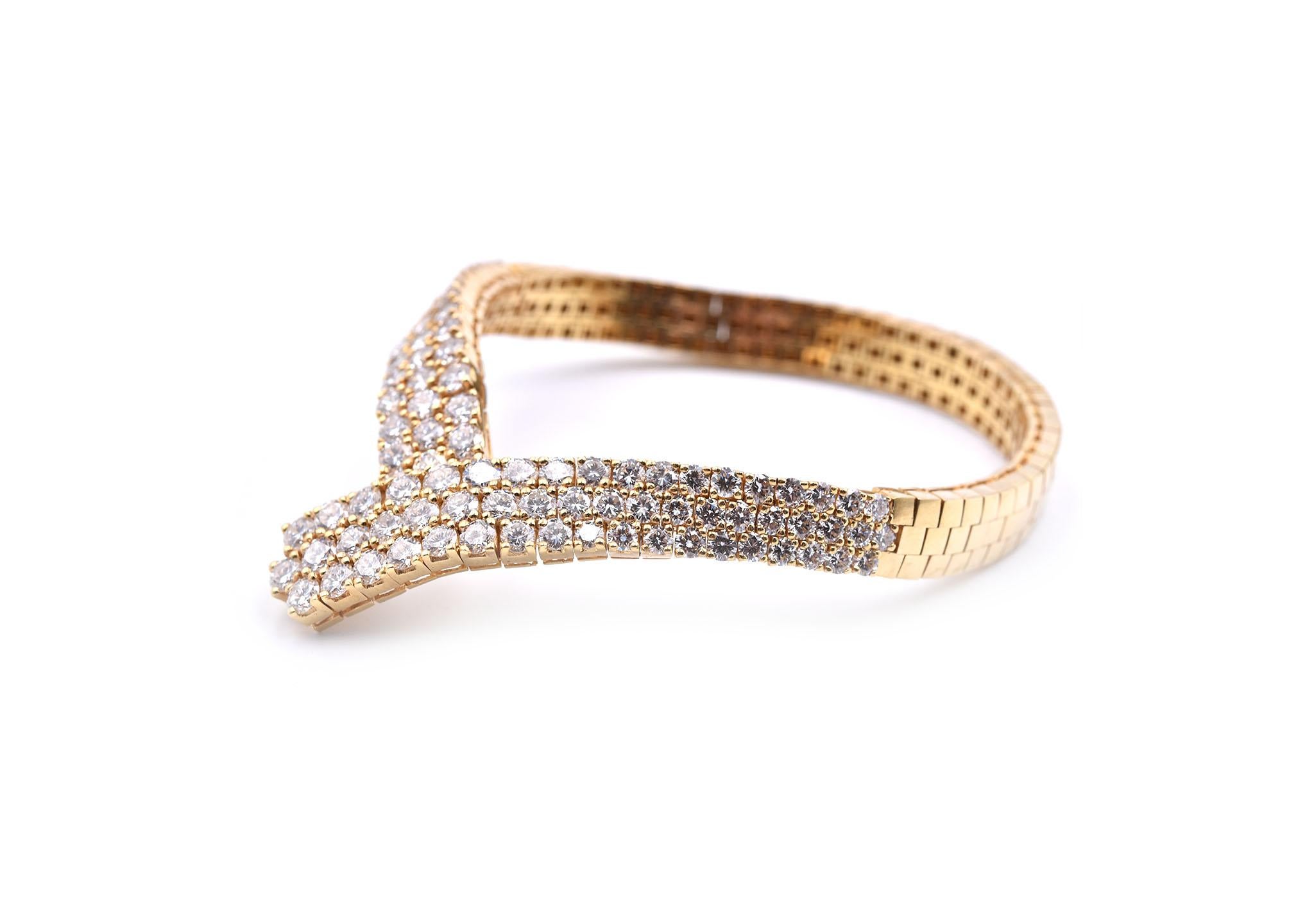 Round Cut 18 Karat Yellow Gold Diamond Lariat Style Bracelet