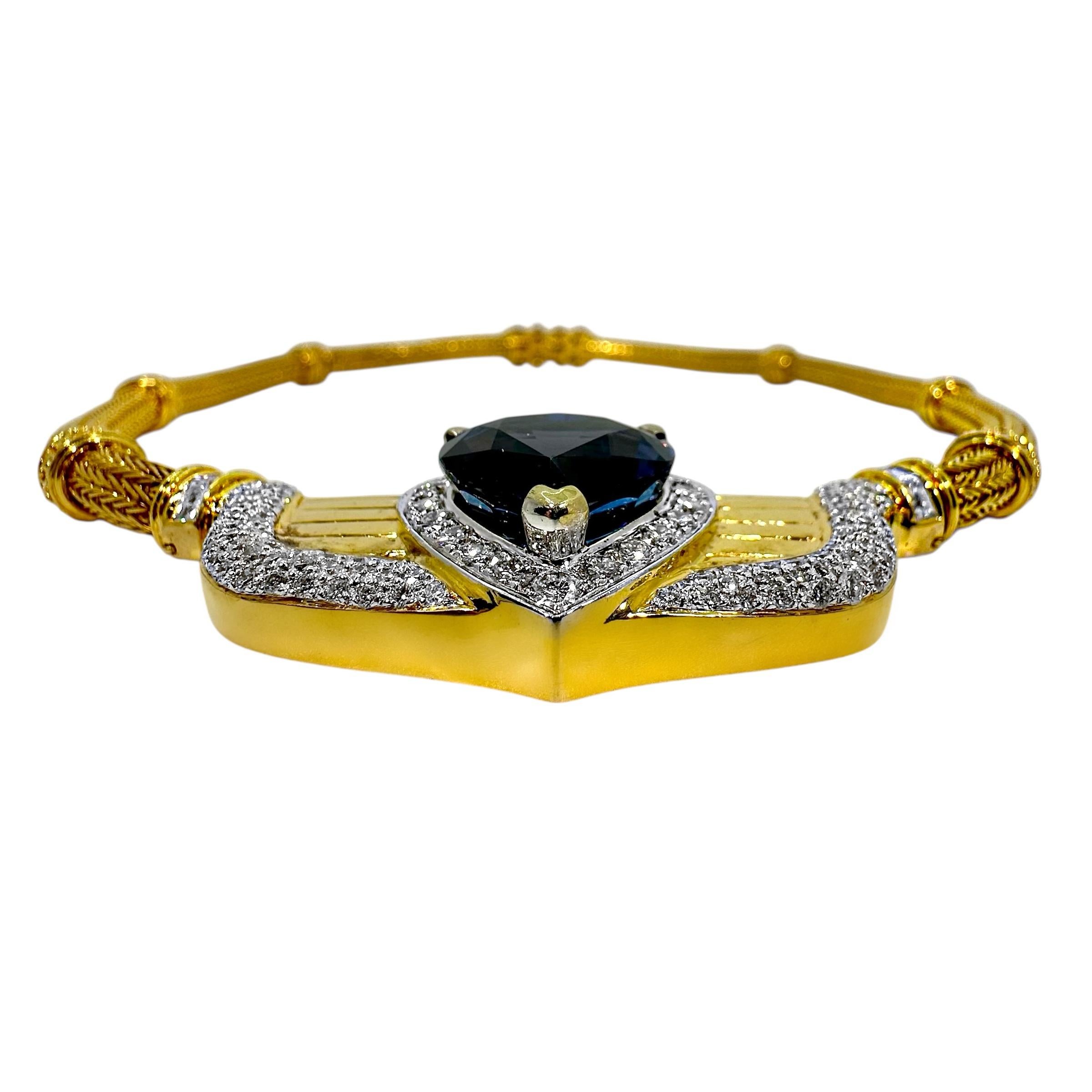 18K Gelbgold & Diamant Halskette mit einem 16.38Ct Tansanit in der Mitte Damen im Angebot
