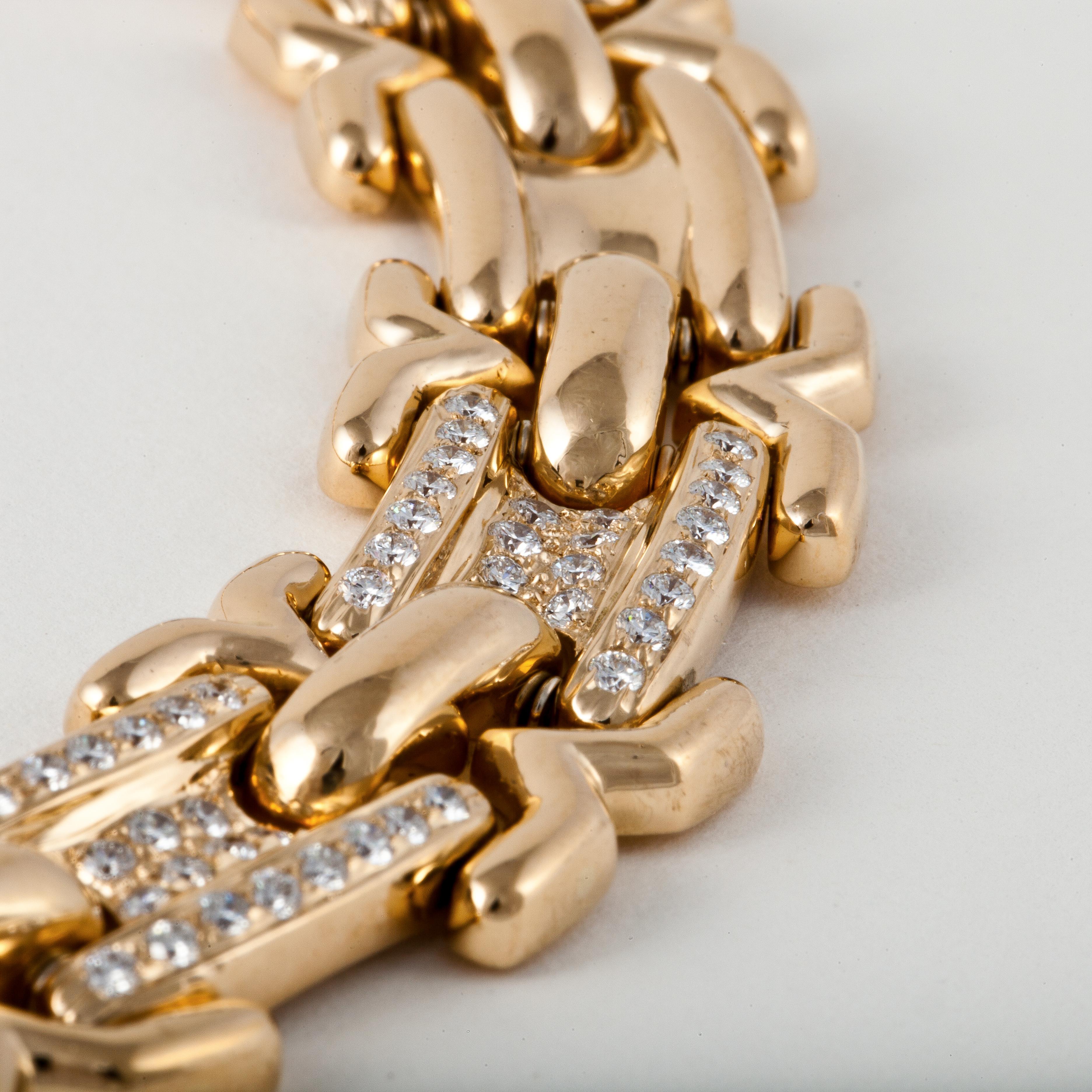 Taille ronde Collier à maillons en or jaune 18 carats et diamants en vente