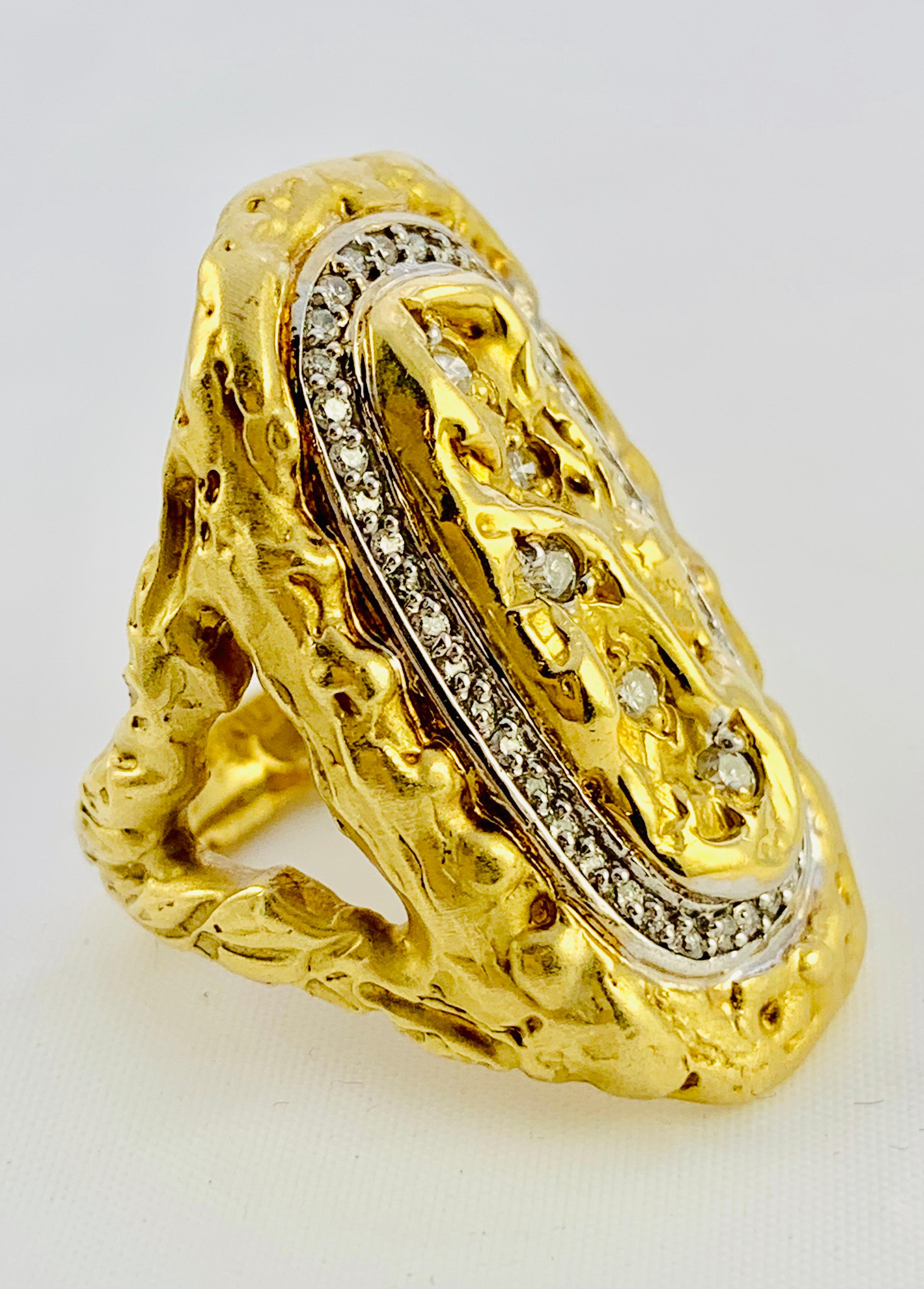 18 Karat Yellow Gold and Diamond Oblong Saddle Ring In Excellent Condition In Birmingham, AL
