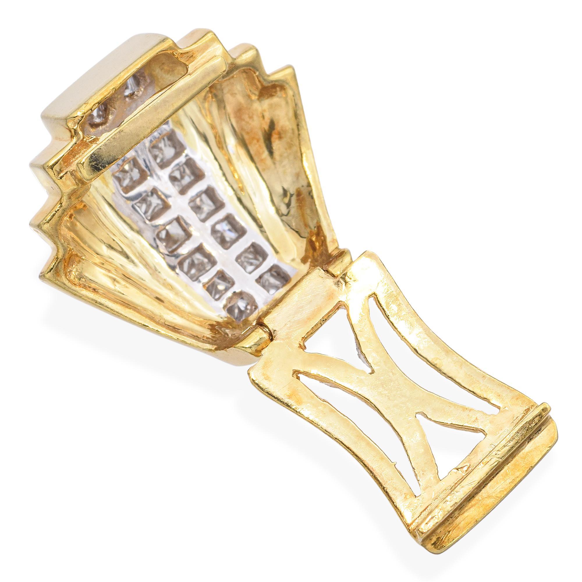 Pendentif Slide Omega en or jaune 18k avec diamants en vente 2