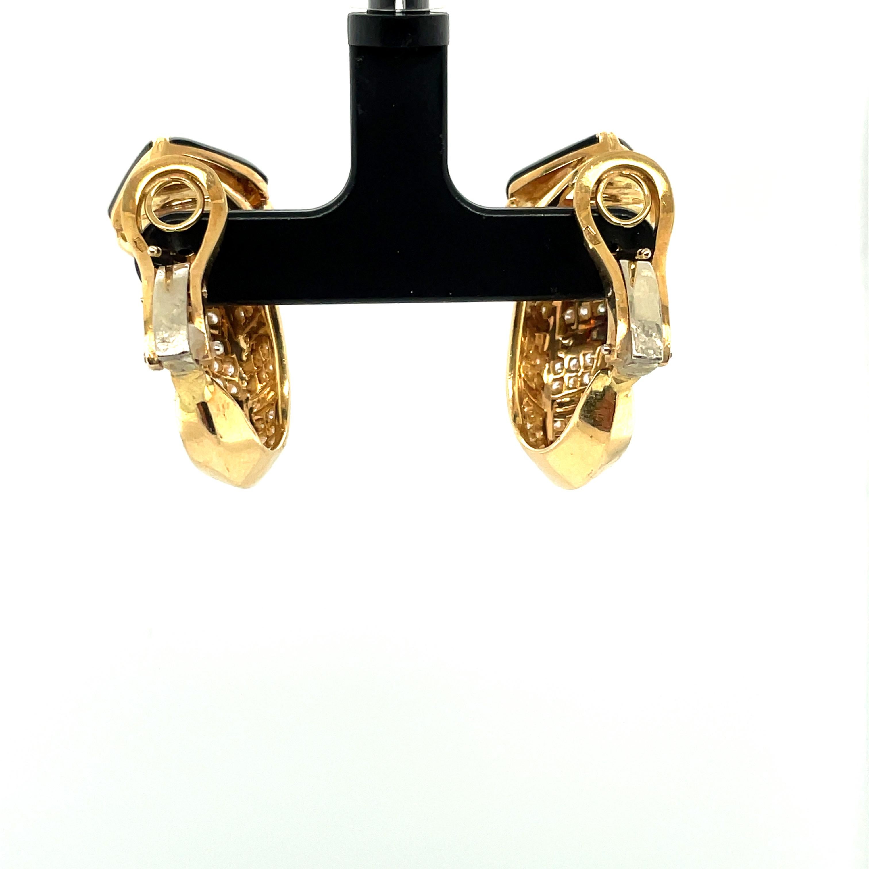 18K Yellow Gold Diamond, Onyx and Yellow Sapphire Earring In Good Condition For Sale In New York, NY