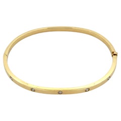 18K Yellow Gold Diamond Oval Bangle Bracelet 0.25 Carats 17.5 Grams