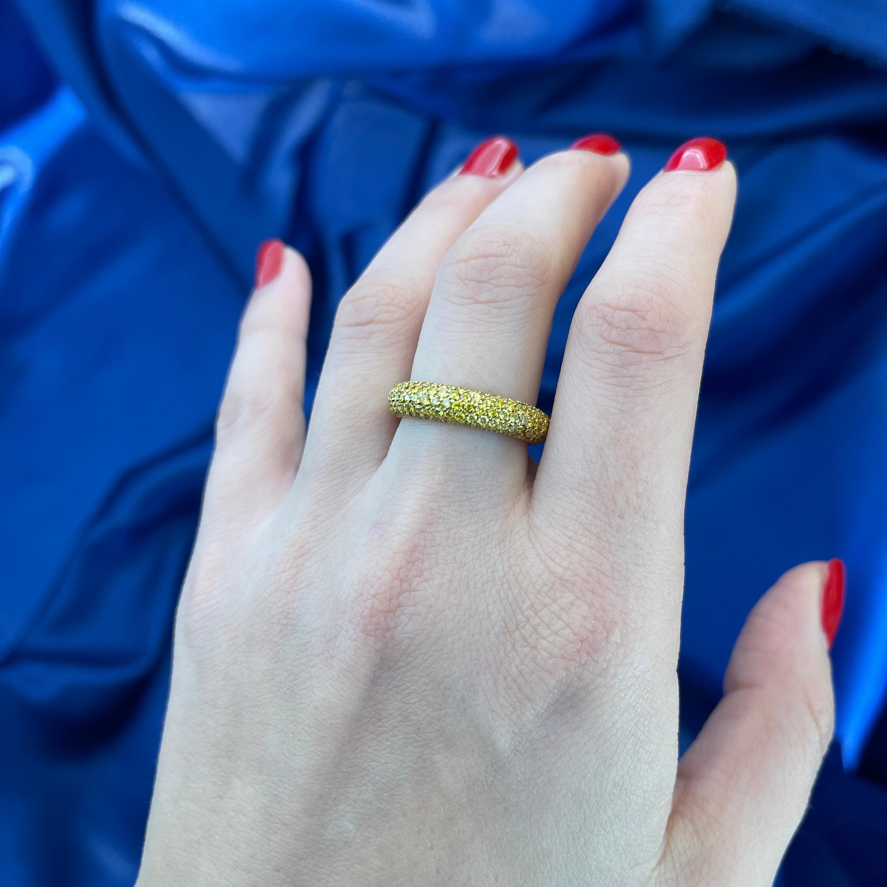 Brilliant Cut 18K Yellow Gold Diamond Pavé Band Ring For Sale