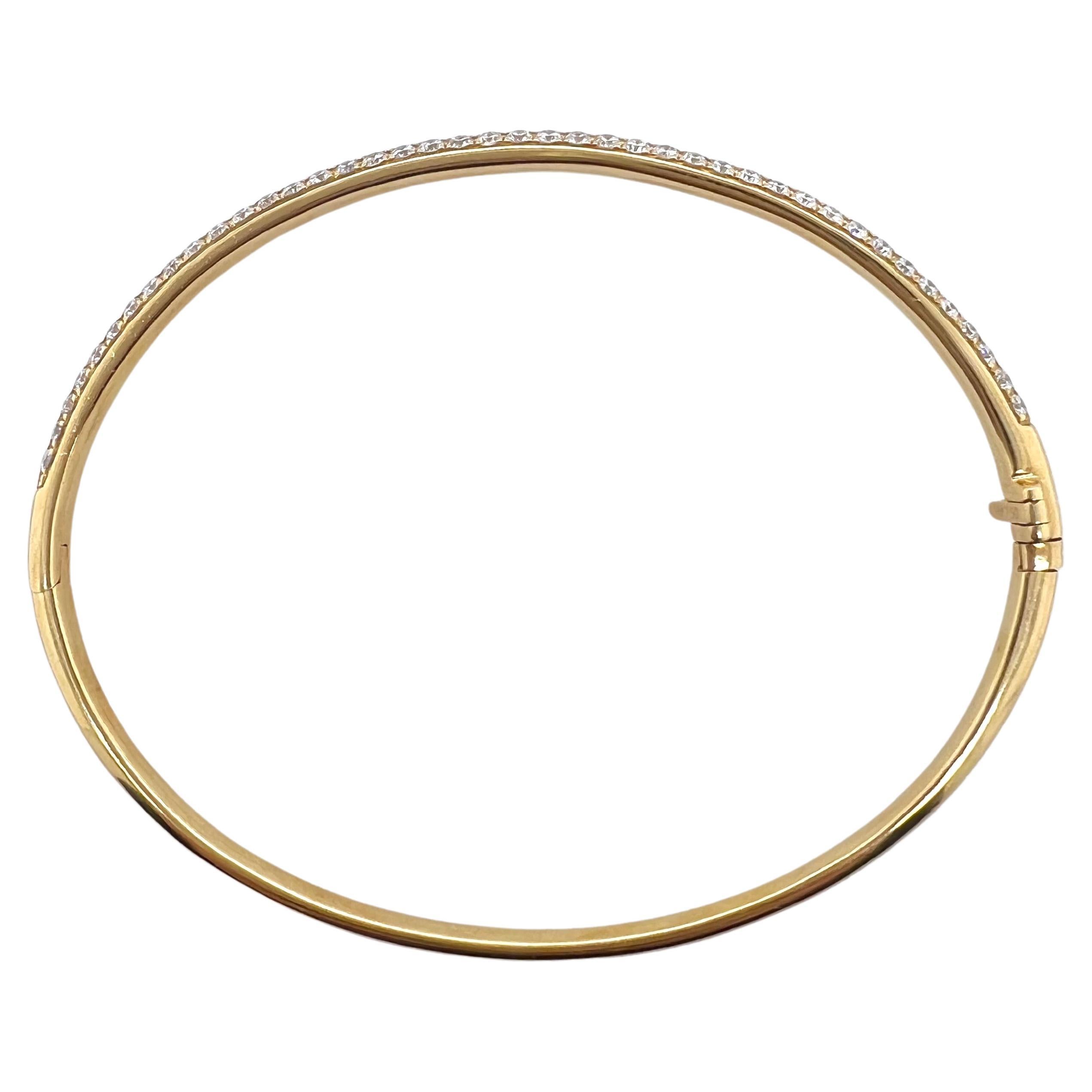 Contemporary 18k Yellow Gold Diamond Pavé Bangles Stackable For Sale