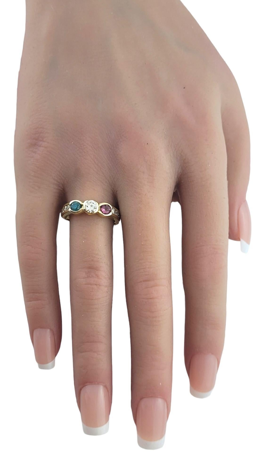 18 Karat Gelbgold Diamant, rosa Turmalin & blauer Zirkon Trinity-Stil Ring #18057 im Angebot 1