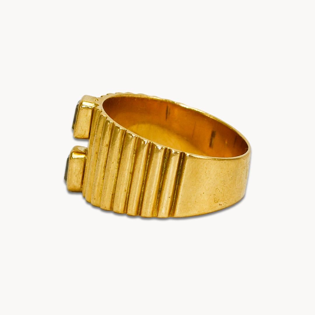 Women's or Men's 18K Yellow Gold Diamond Ring 0.30ct For Sale