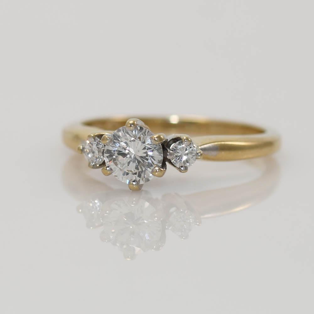 Bague en or jaune 18K avec diamant 0.55ct en vente 2