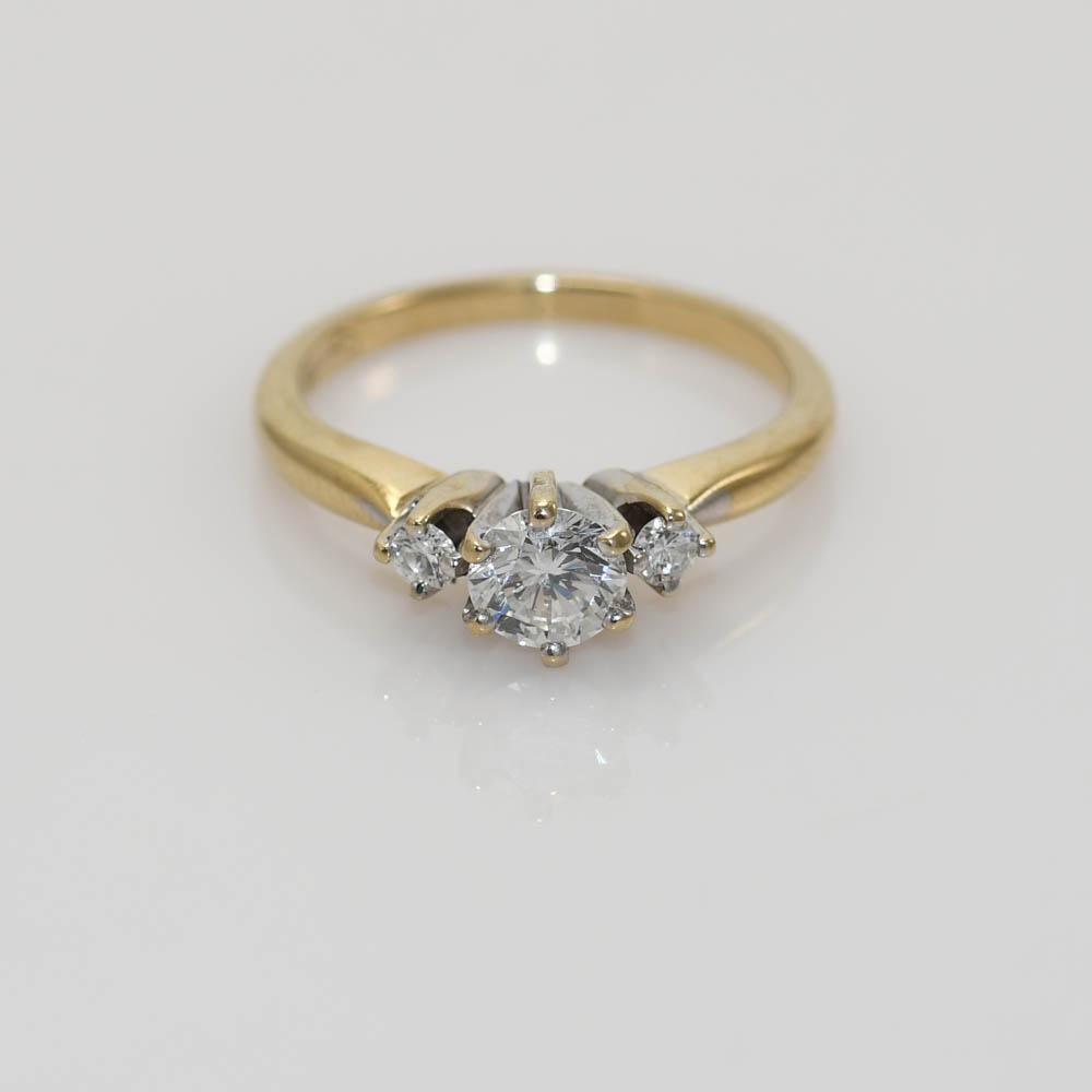 Bague en or jaune 18K avec diamant 0.55ct en vente 3