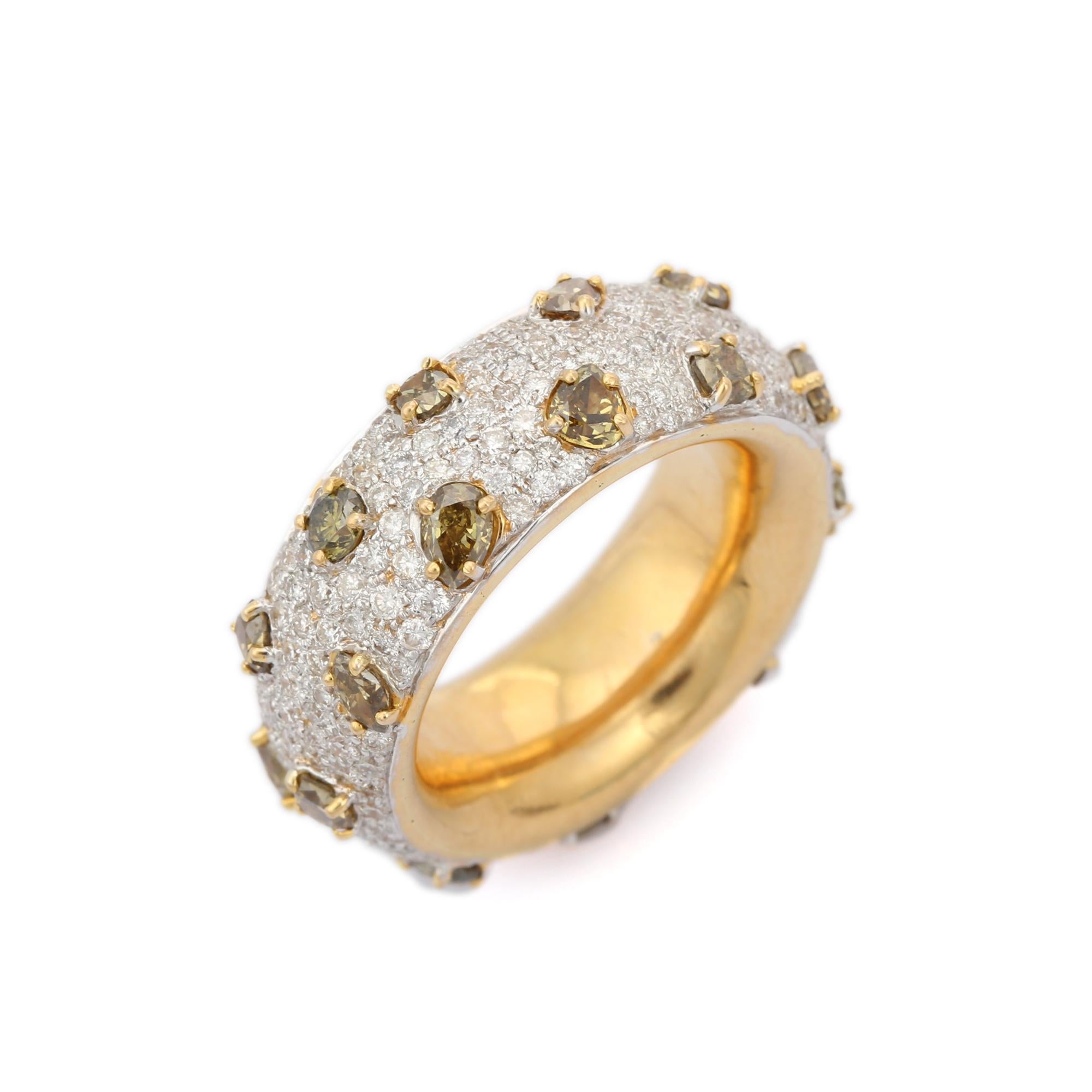 En vente :  Alliance en or jaune massif 18 carats avec diamants de 6,3 carats 5