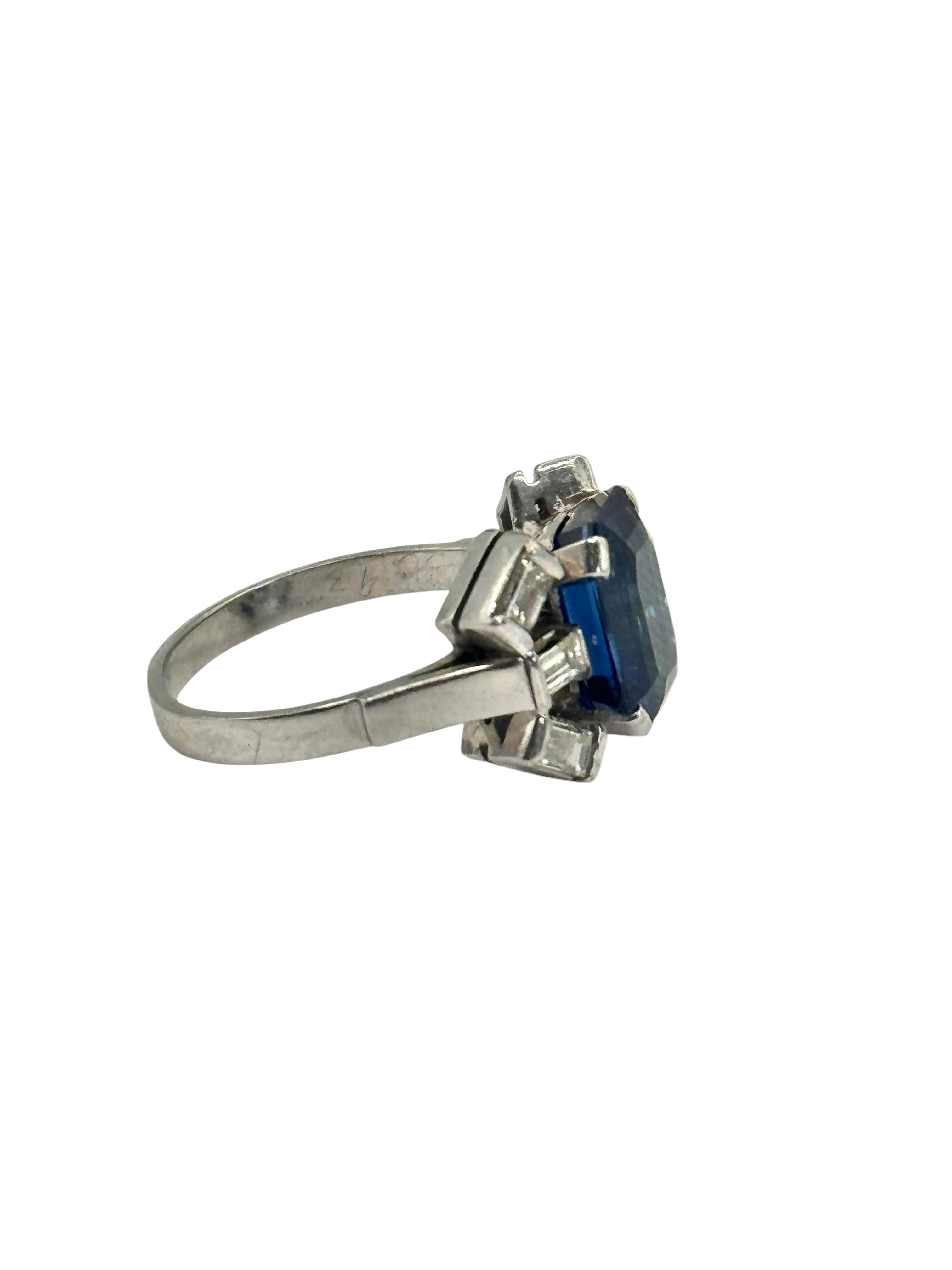 Anello in platino con zaffiro e diamante In condizioni ottime in vendita a Great Neck Plaza, NY