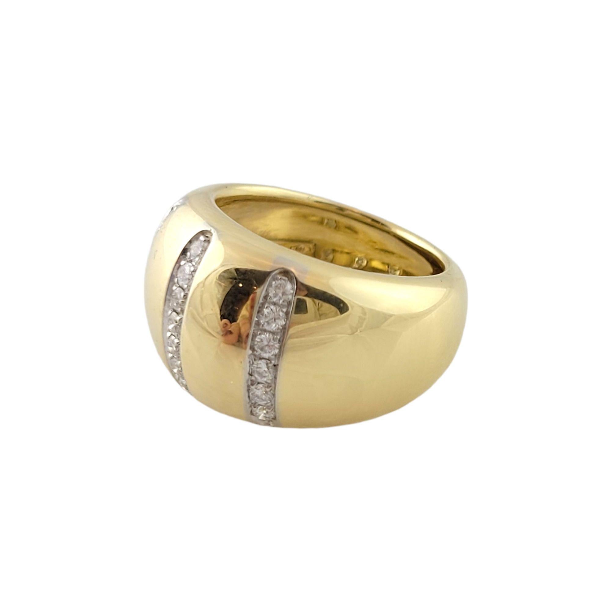 Vintage 18K Yellow Gold Diamond Rounded Edge Dome Ring Size 5.75

Beautiful rounded edge diamond ring decorated with 19 sparkling round brilliant cut diamonds set in 18K yellow gold!

Approximate total diamond weight: 0.45 cts

Diamond clarity: