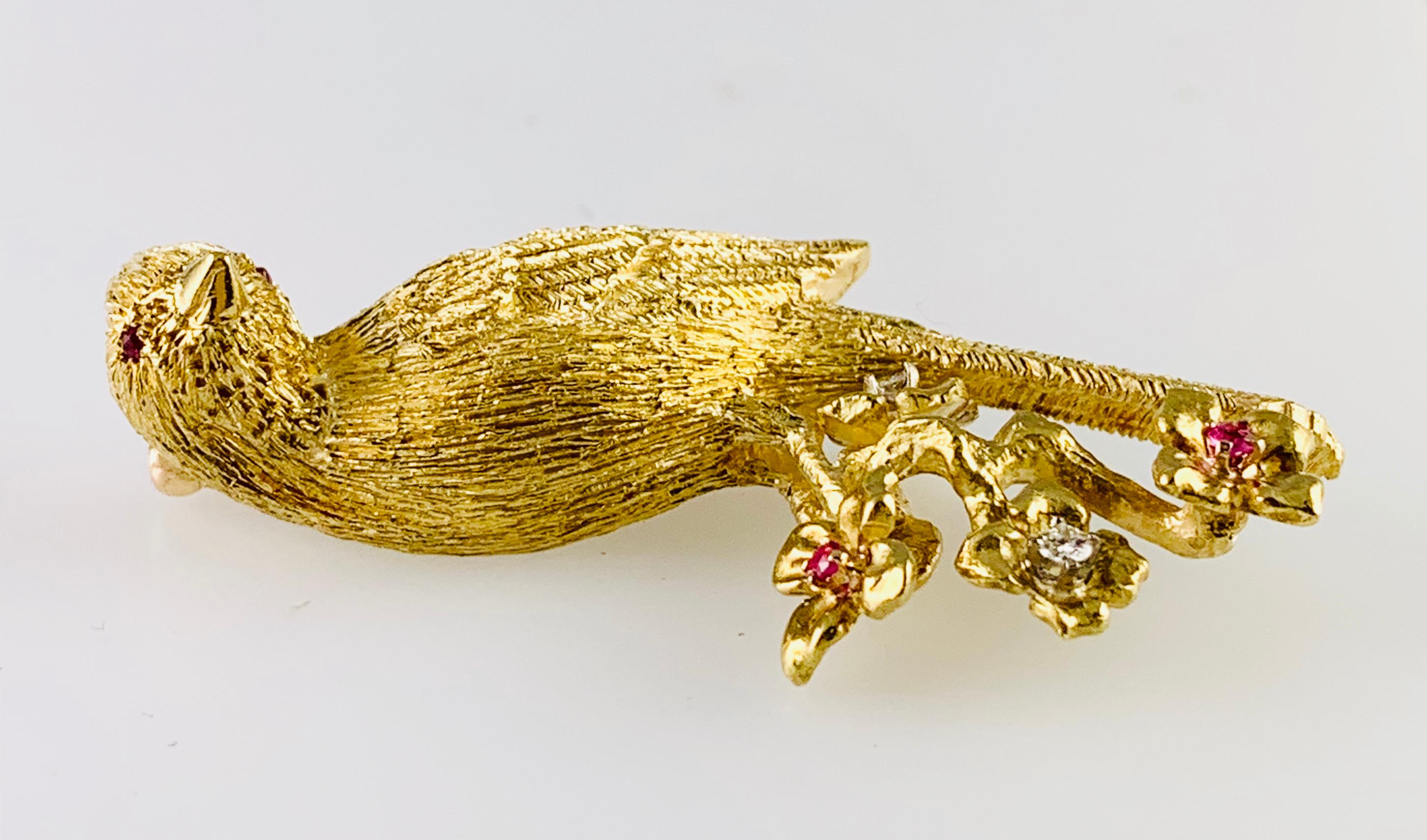 18 Karat Yellow Gold Diamond and Ruby Bird Brooch / Pin 3