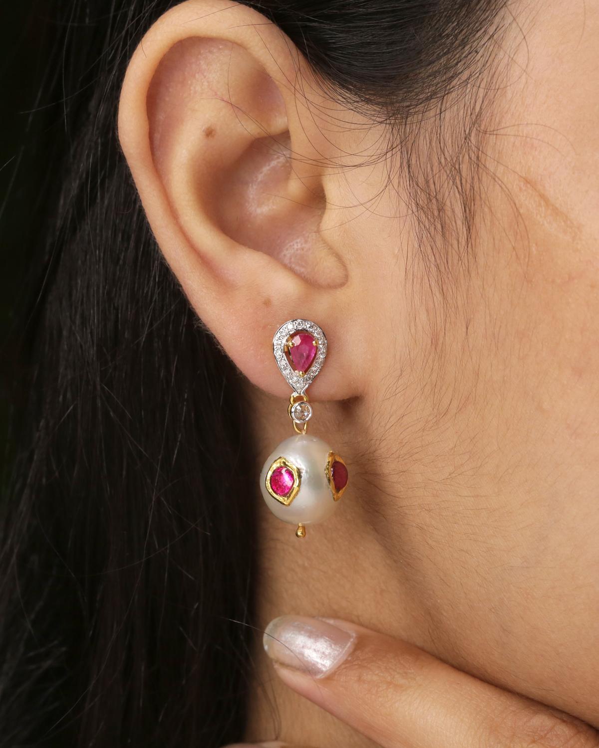 Asscher Cut 18K Yellow Gold Diamond Ruby Earrings For Sale