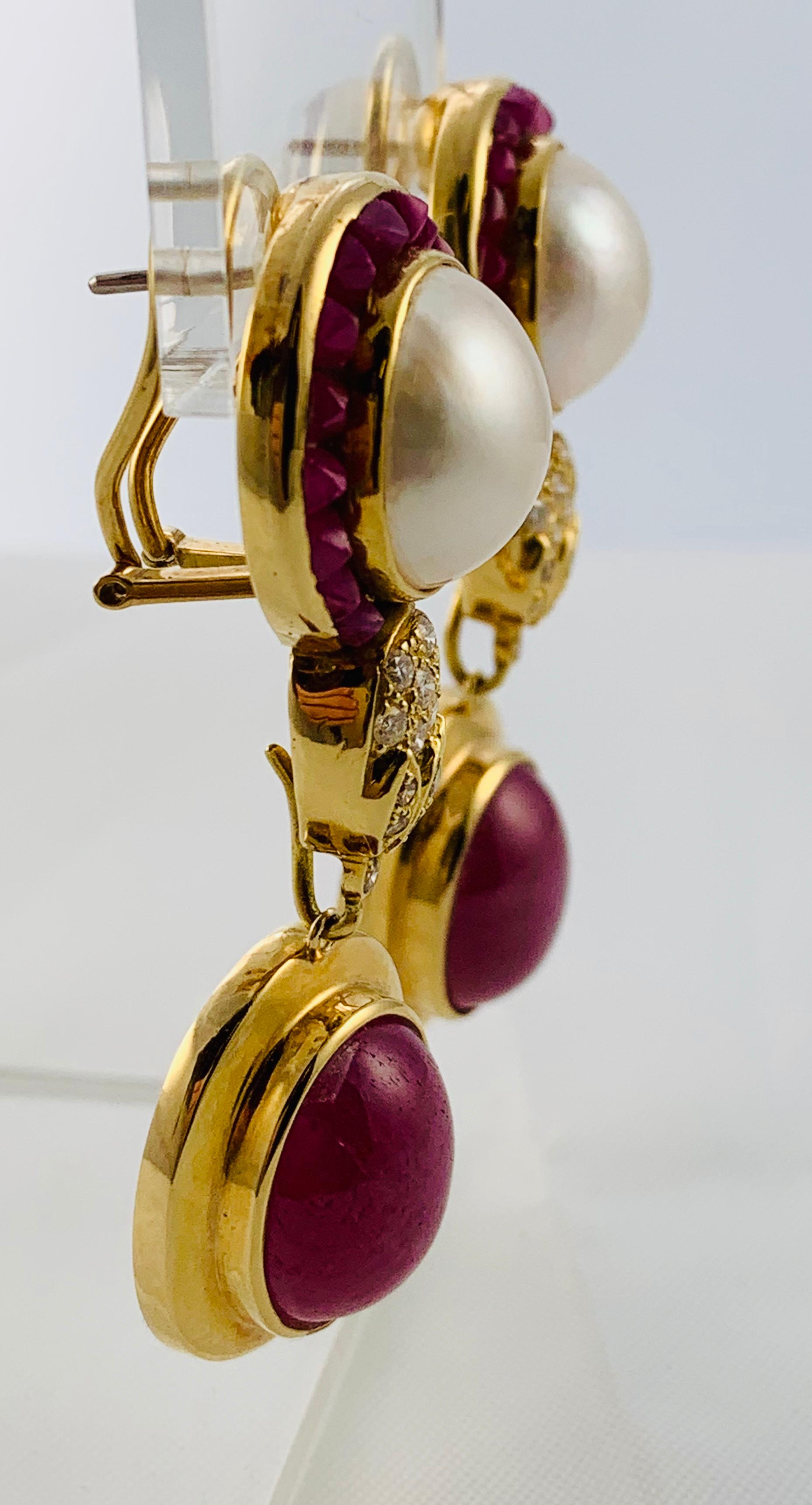 Contemporary 18 Karat Yellow Gold Diamond Ruby and Mobe Pearl Drop Earrings