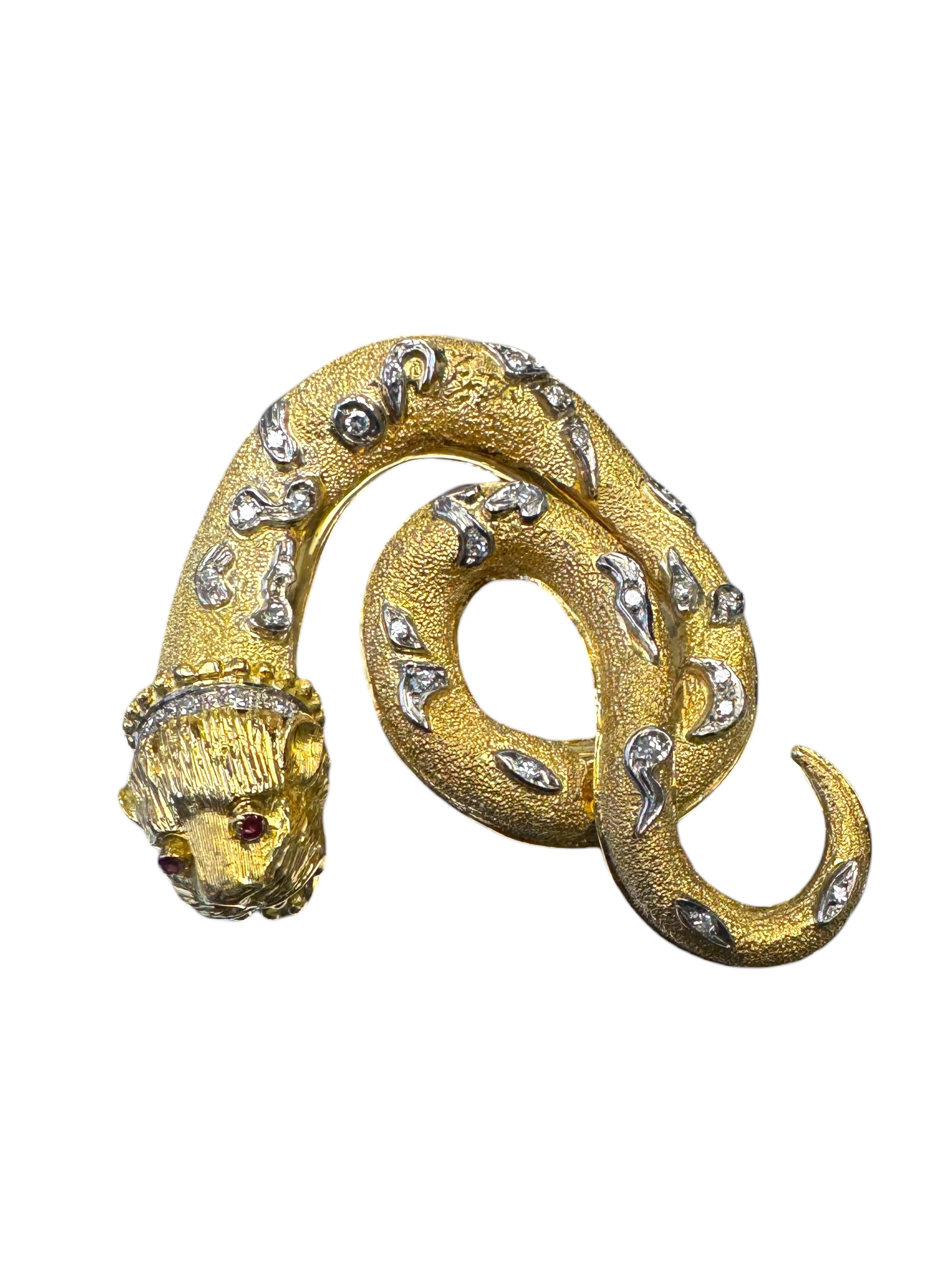 18K Gelbgold Diamant & Rubin Schlangenbrosche im Zustand „Hervorragend“ im Angebot in Great Neck Plaza, NY