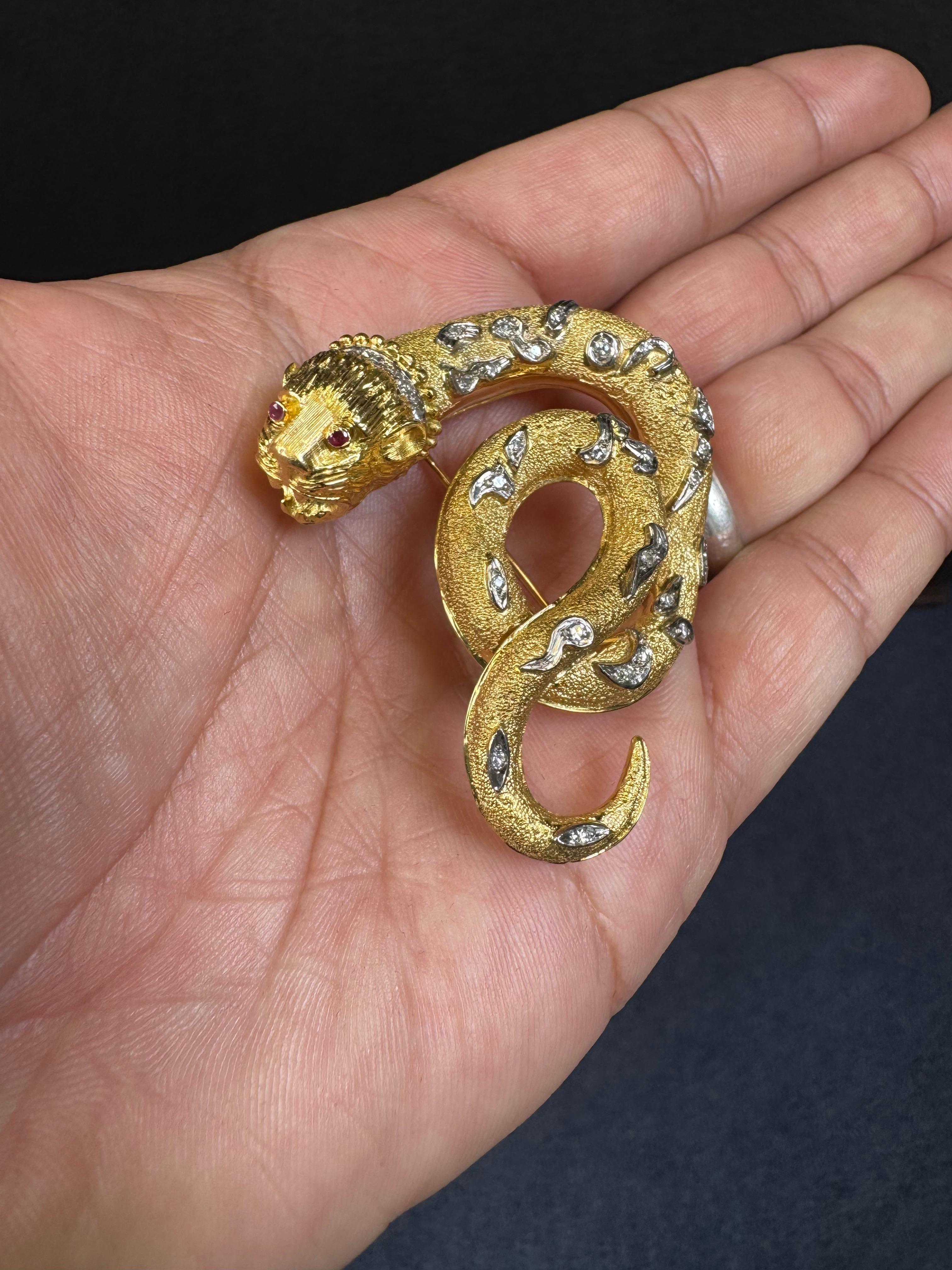 18K Gelbgold Diamant & Rubin Schlangenbrosche im Angebot 1